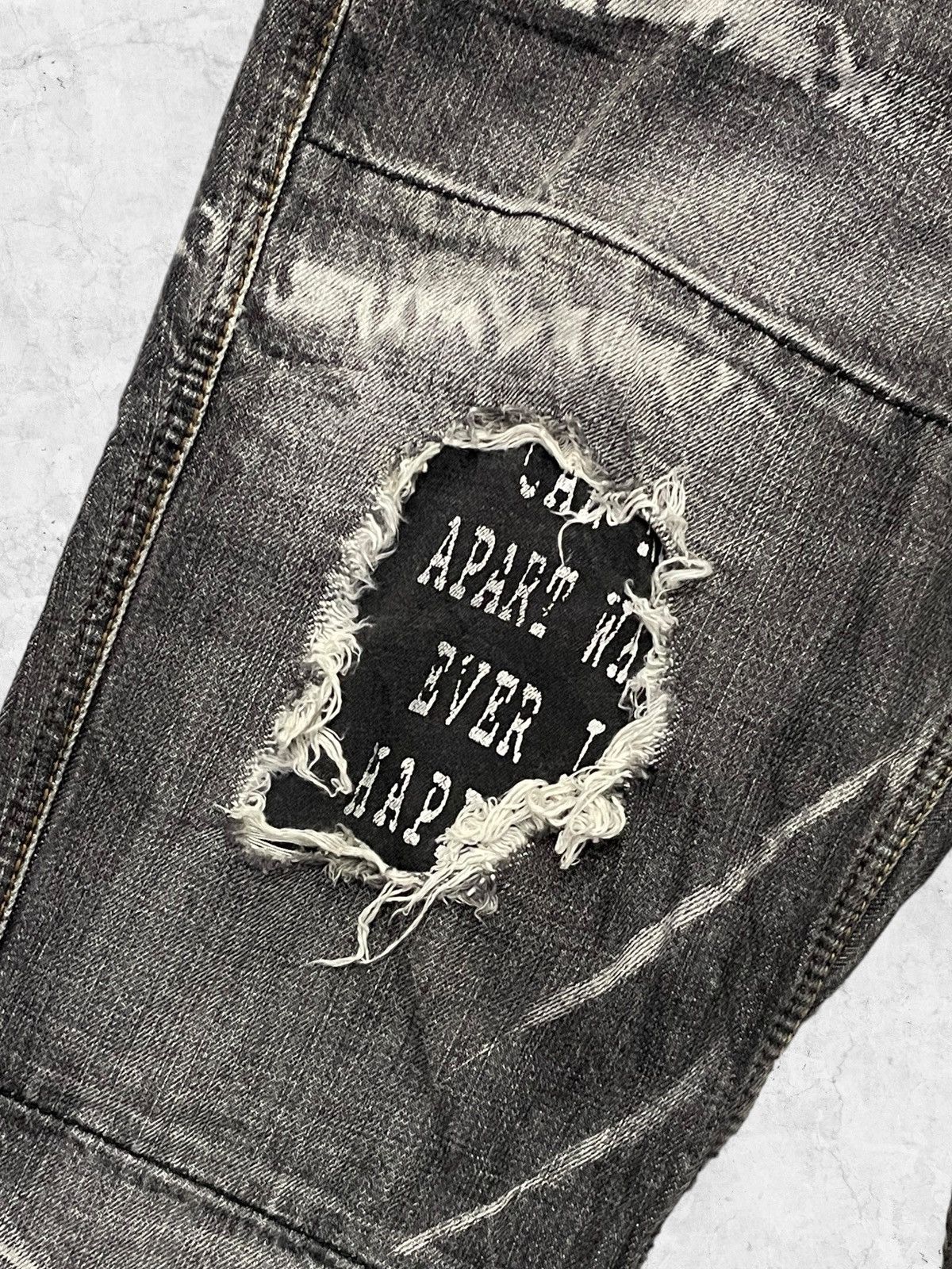 HIDEAWAYS × Japanese Brand Hideaways Distressed Patched Flared Jeans With Studded Belt Size US 32 / EU 48 - 8 Thumbnail
