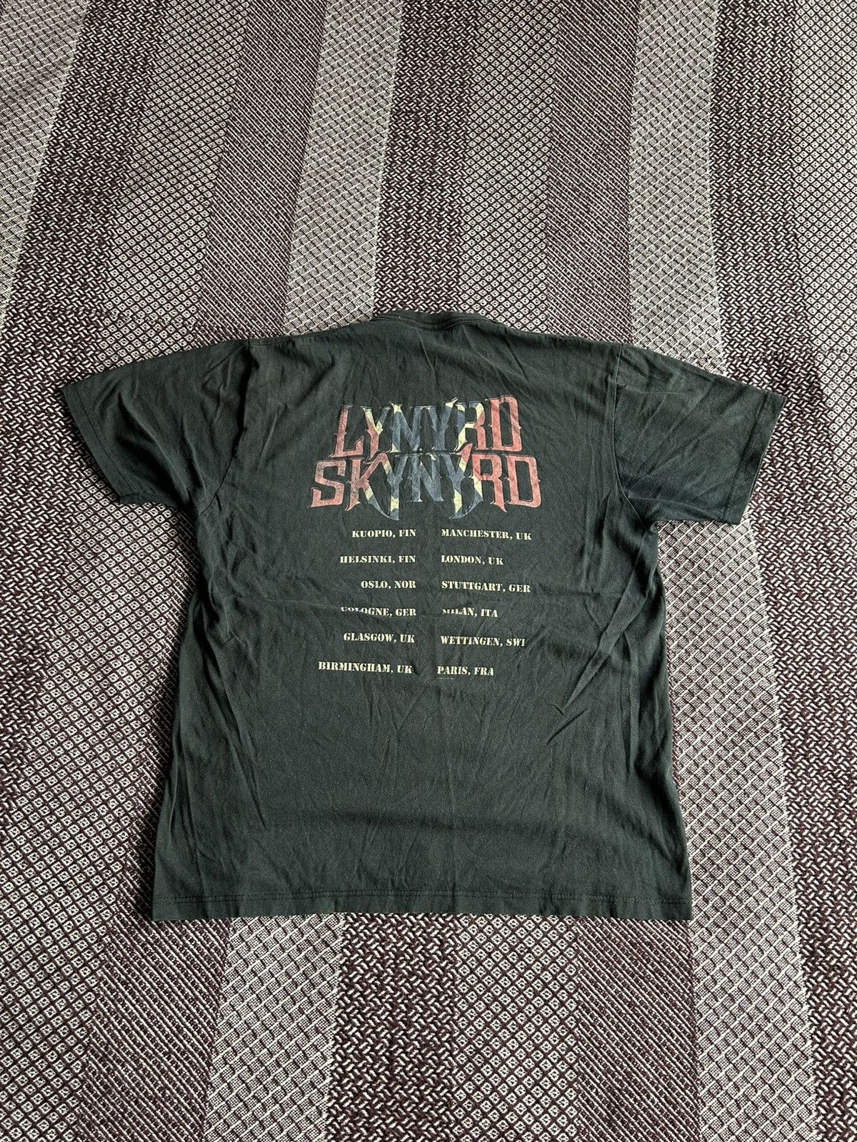 Band Tees × Vintage Vintage Lynyrd Skynyrd Skull Print T-shirt Merch Size S Size US S / EU 44-46 / 1 - 12 Thumbnail
