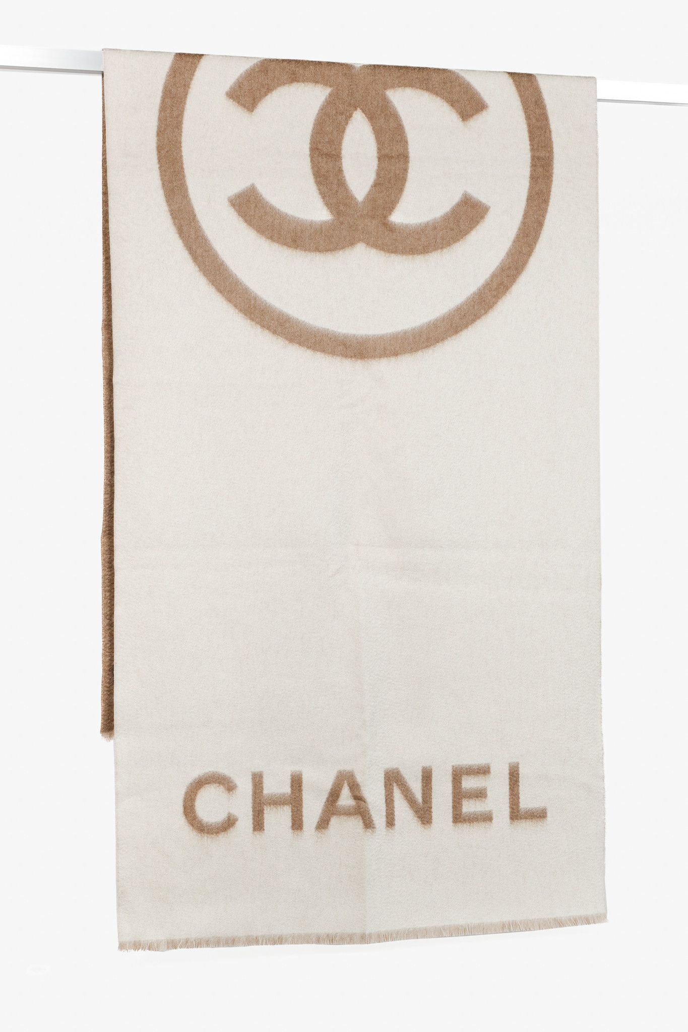 Chanel Chanel Brown and White Two-Tone Cashmere CC Logo Blank Shawl Size ONE SIZE - 2 Thumbnail