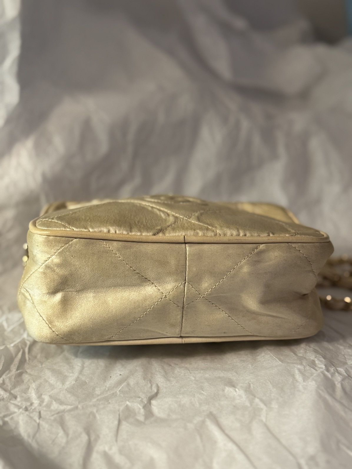 Chanel Vintage Chanel Crossbody Beige Stitched Leather Satin Bag Size ONE SIZE - 8 Thumbnail