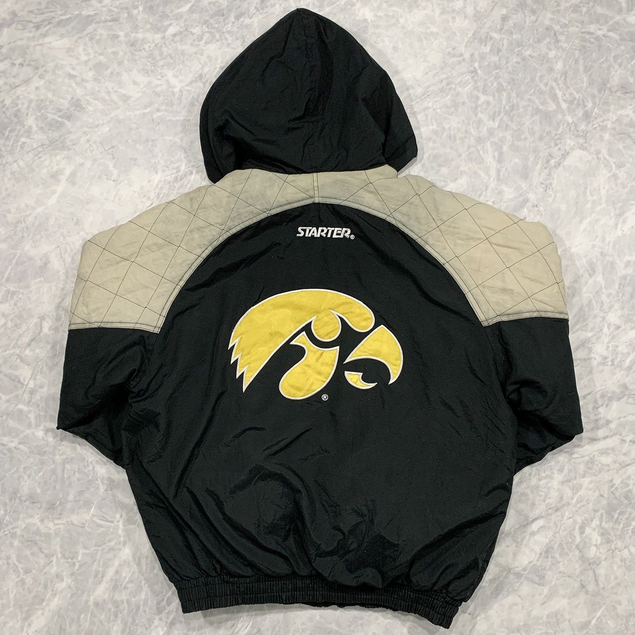 image of VTG 90's Iowa Hawkeyes Starter Puffer Jacket Zip Quilted in Black/Yellow, Men's (Size Medium)