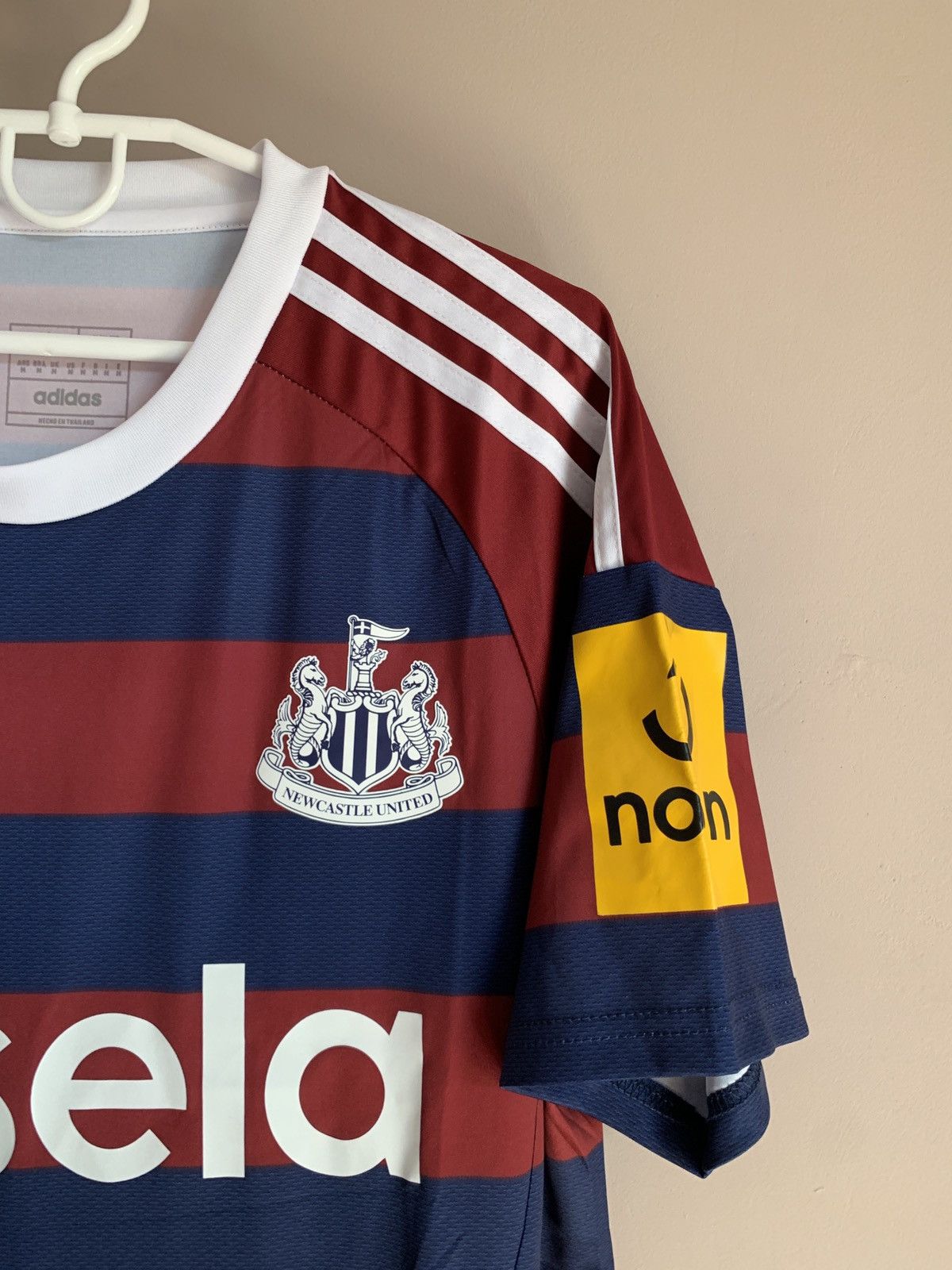 Adidas Newcastle United Away Football Shirt Adidas Soccer Jersey M Size US M / EU 48-50 / 2 - 4 Thumbnail