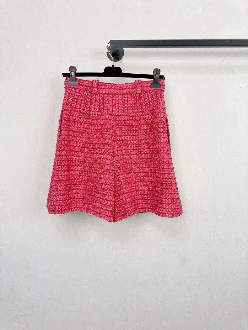 Chanel Chanel New With Tags Knitted Shorts Size 35" - 7 Thumbnail
