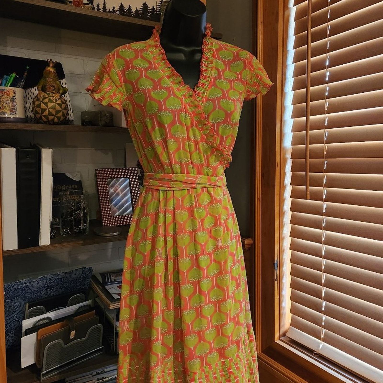 Lilly Pulitzer Lilly Pulitzer "Driscoll" Chiffon Wrap Dress - Worn Once Size M / US 6-8 / IT 42-44 - 1 Thumbnail