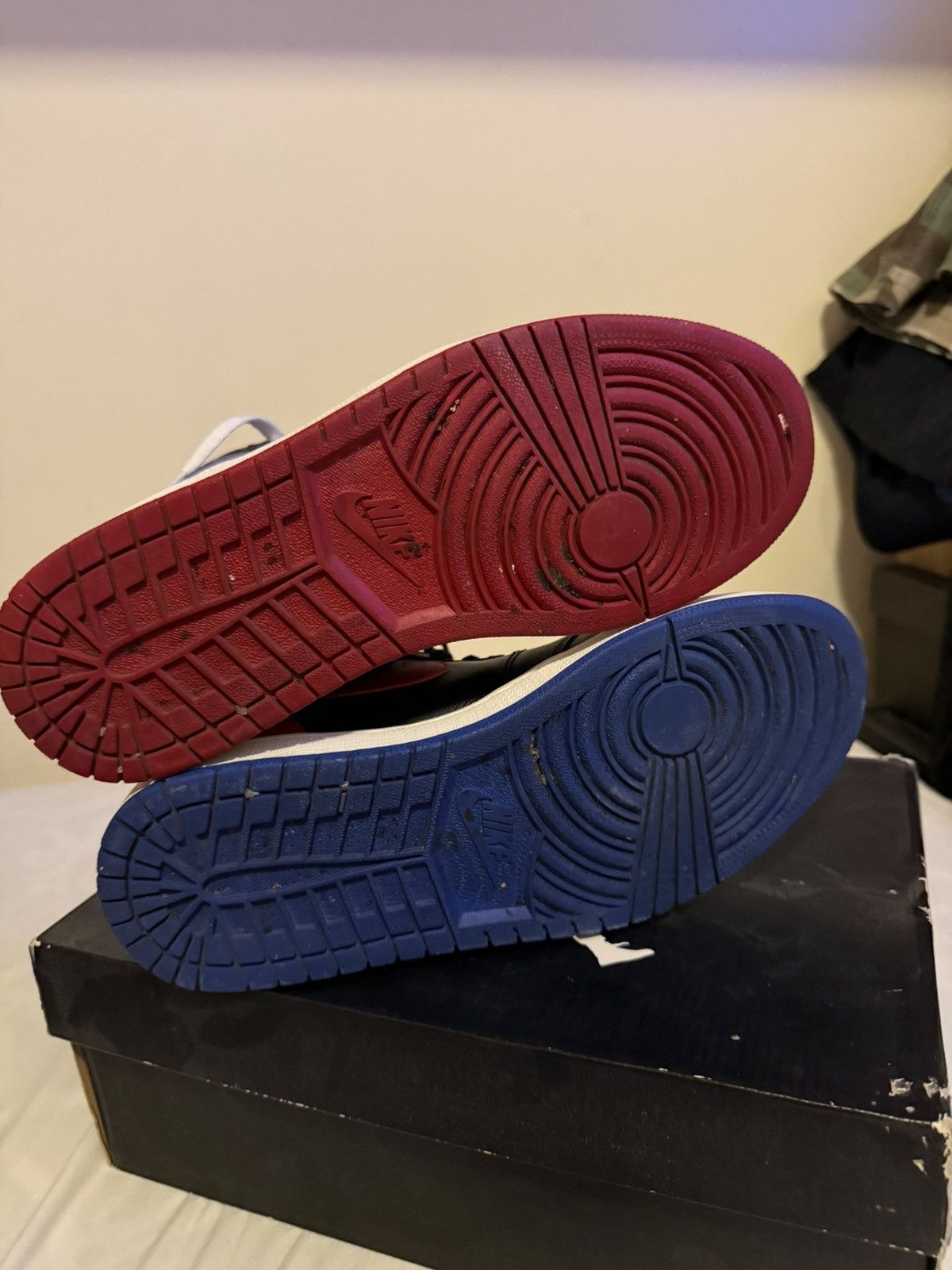 Jordan Brand Jordan 1 top 3 size 9 Size US 9 / EU 42 - 4 Thumbnail