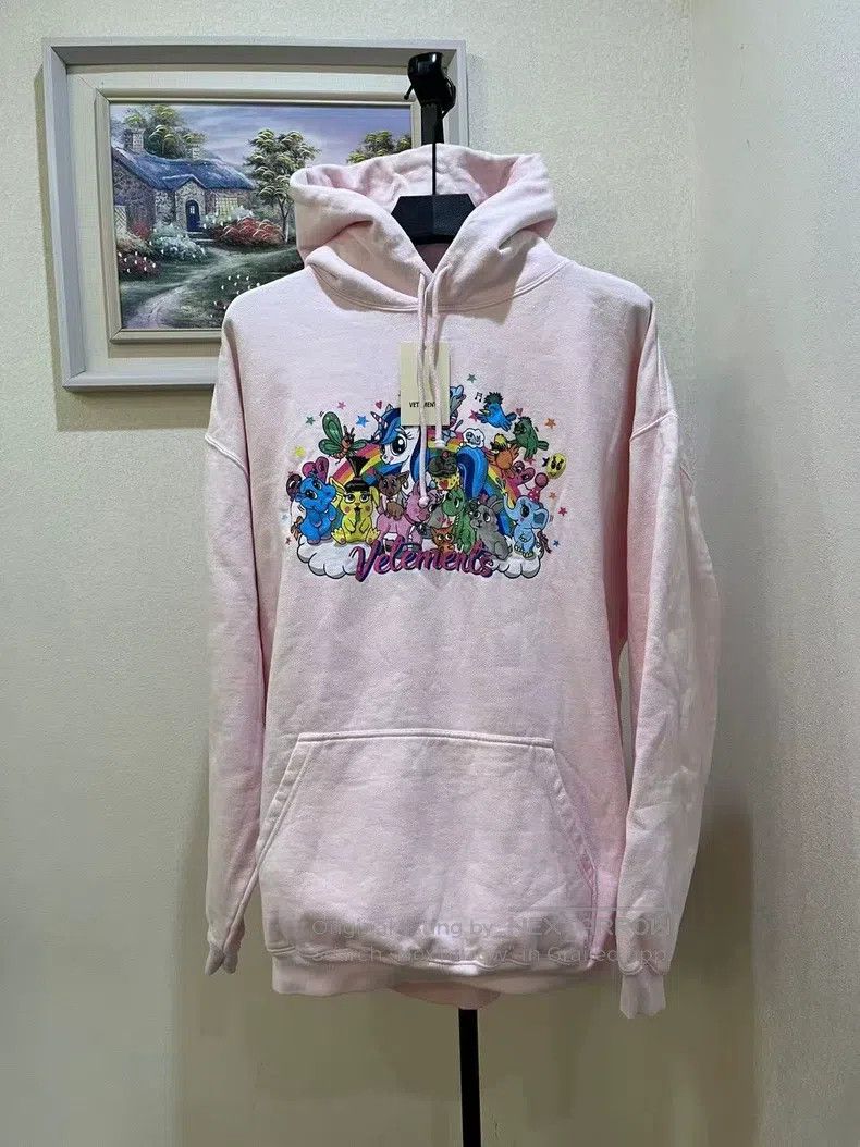 Vetements VETEMENTS Pink My Little Pony Unicorn Hooded Sweatshirt Size US S / EU 44-46 / 1 - 1 Thumbnail