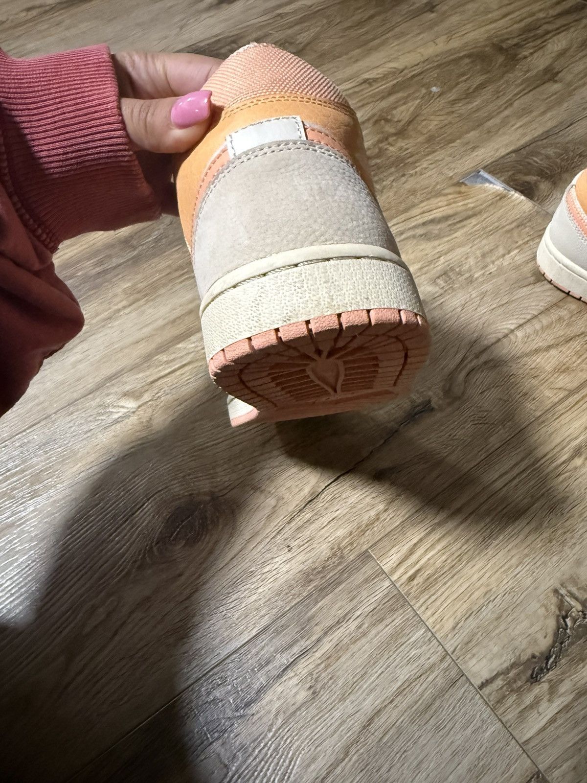 Nike 2021 Wmns Air Jordan 1 Mid 'Apricot' Size US 9 / IT 39 - 8 Thumbnail
