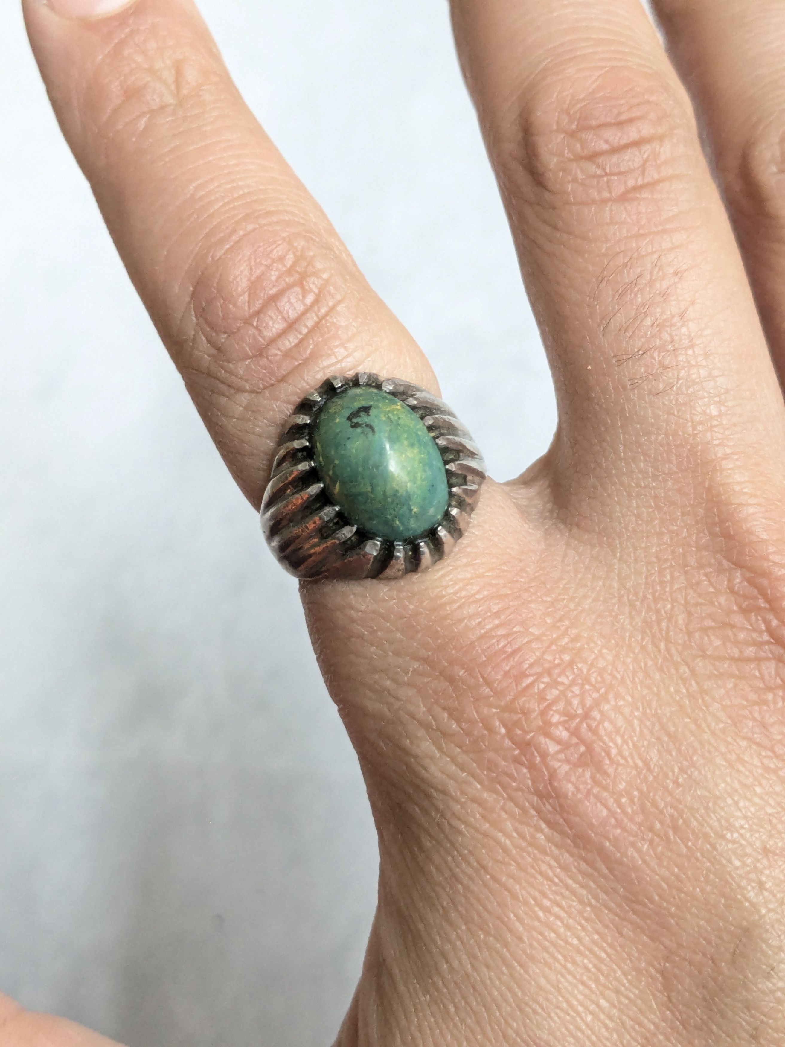Jewelry Vintage Sterling Silver Ring Turquoise Oval Cabochon 10 Size ONE SIZE - 10 Thumbnail