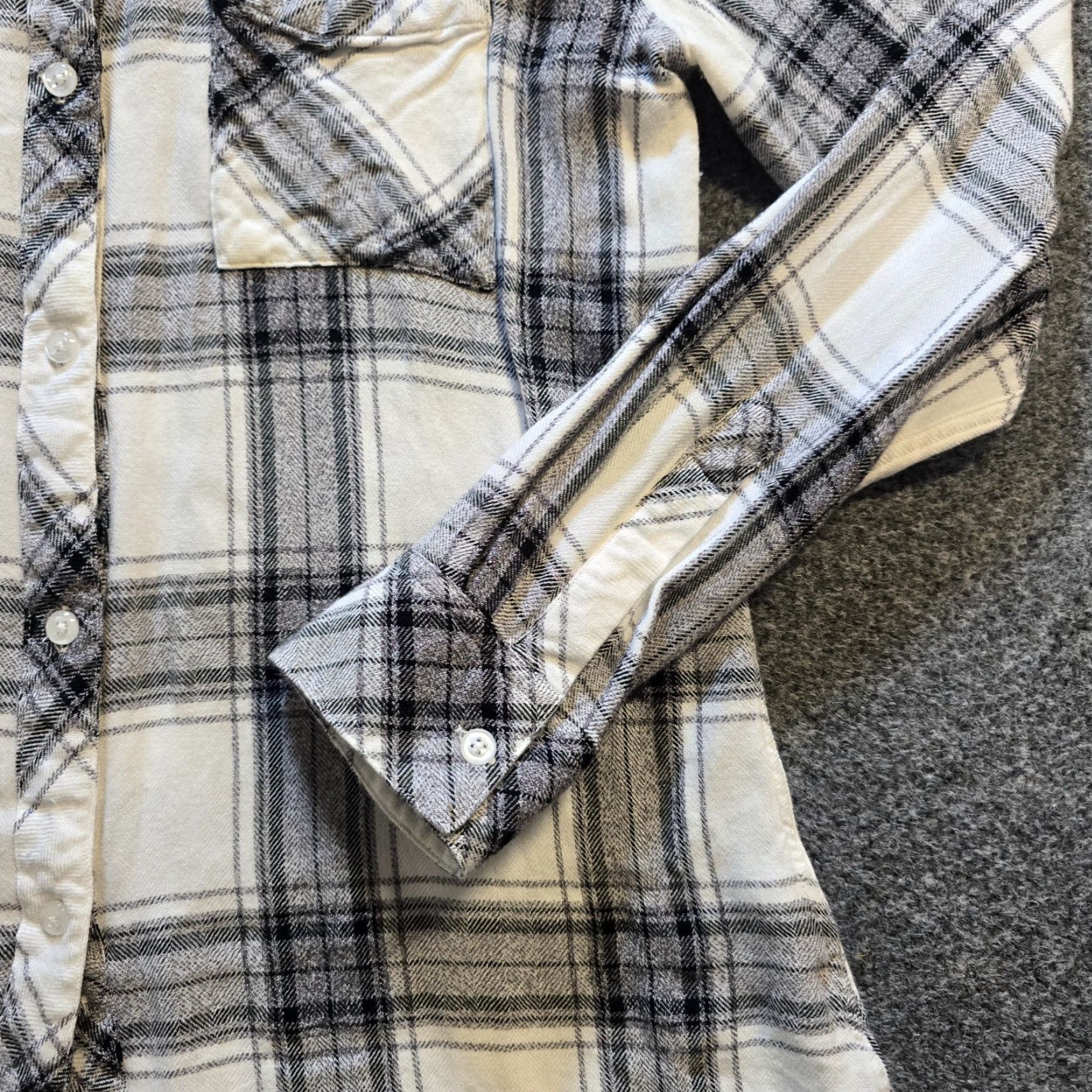 Rails Rails Top Womens Medium White Gray Plaid Flannel Button-Up Long Sleeve Casual Shirt Size M / US 6-8 / IT 42-44 - 3 Thumbnail