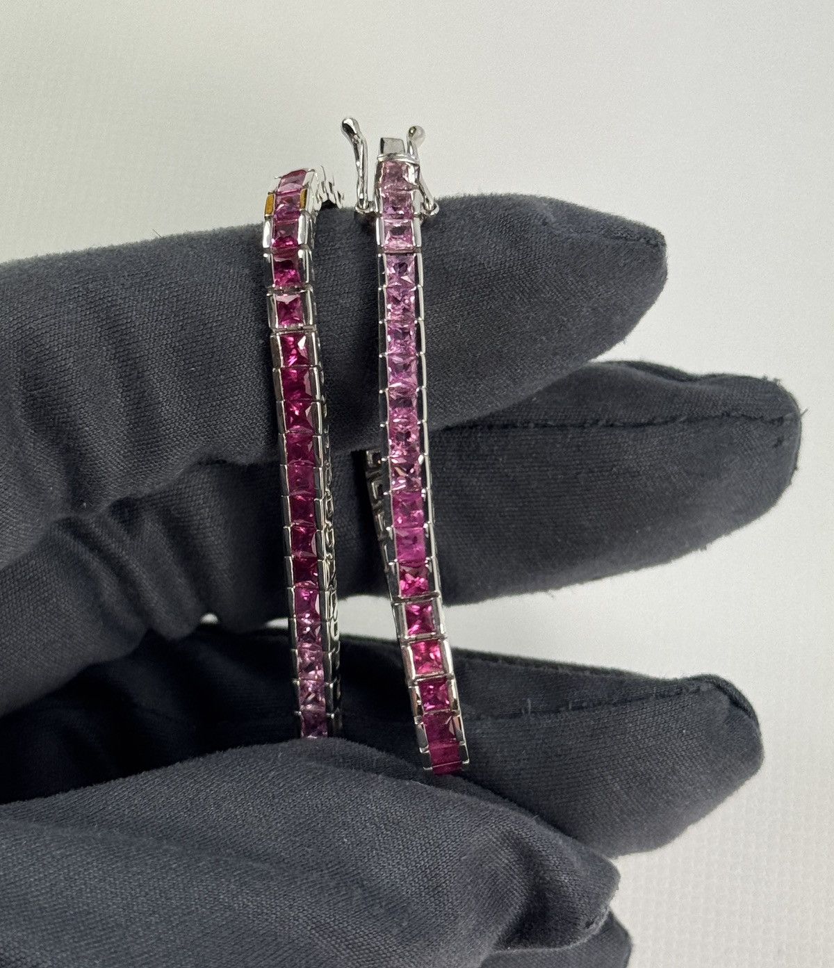 Other 42 Stuns - 14 karat Gold Sapphire Bracelet Size ONE SIZE - 1 Thumbnail