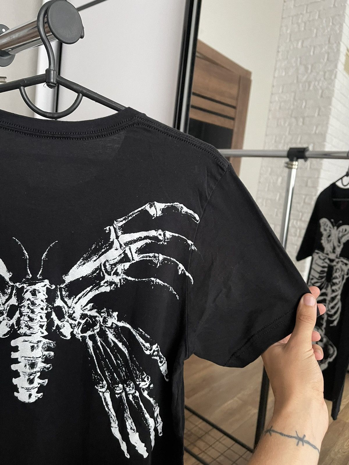 AWGE Playboi Carti Butterfly Skull T-Shirt Tee Rap Hip Hop Size US M / EU 48-50 / 2 - 14 Thumbnail