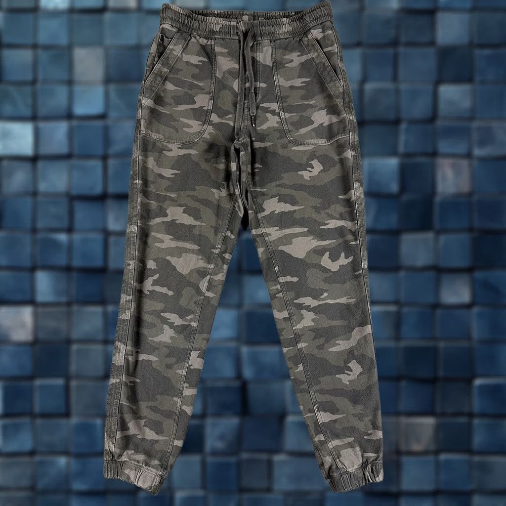 Athleta Athleta Pants Womens 2 Green Farallon Jogger Camo Athleisure Sweatpants Lounge Size 26" / US 2 / IT 38 - 1 Thumbnail
