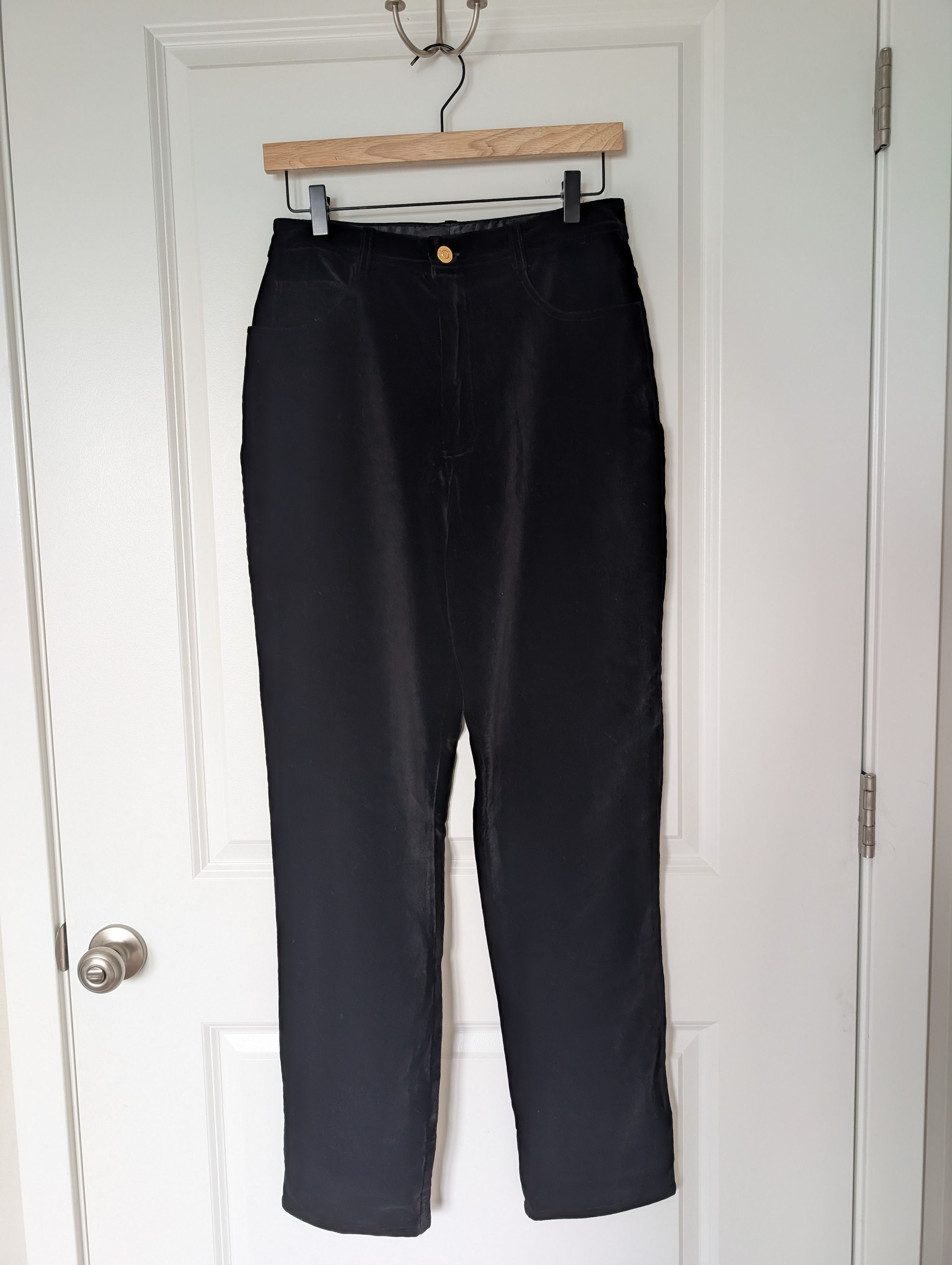 St. John St. John Sport Marie Gray Velvet Straight Leg Pants Size 30" / US 8 / IT 44 - 3 Thumbnail