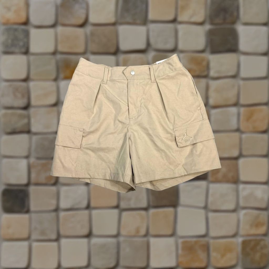 Jordan Brand Air Jordan Cargo Shorts Womens Small Beige Regular Fit Flight Jumpman Logo Shorts Size 28" / US 6 / IT 42 - 1 Thumbnail