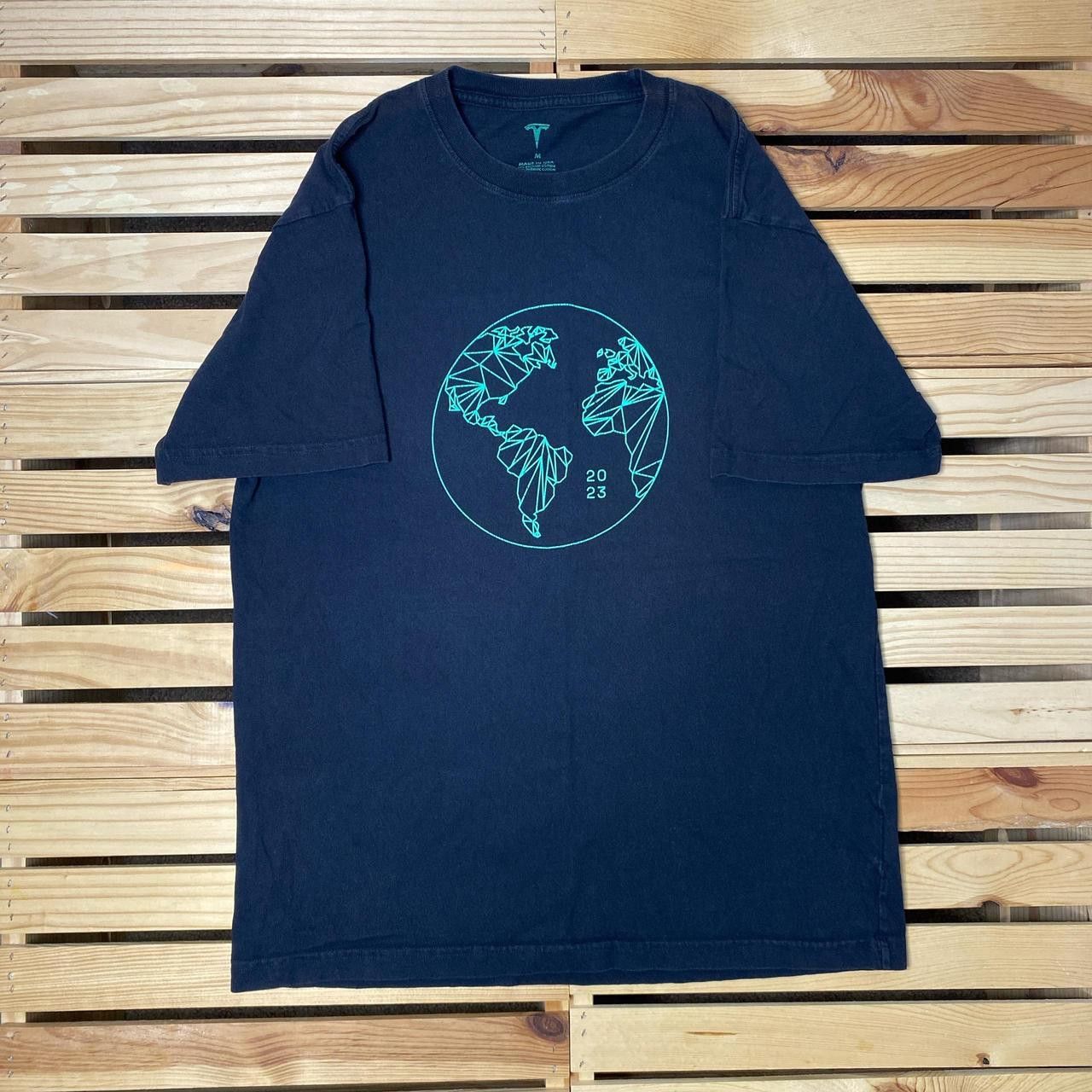 Other Tesla Earth Day 2023 Black Nature Tech Tee Size Medium Size US M / EU 48-50 / 2 - 1 Thumbnail