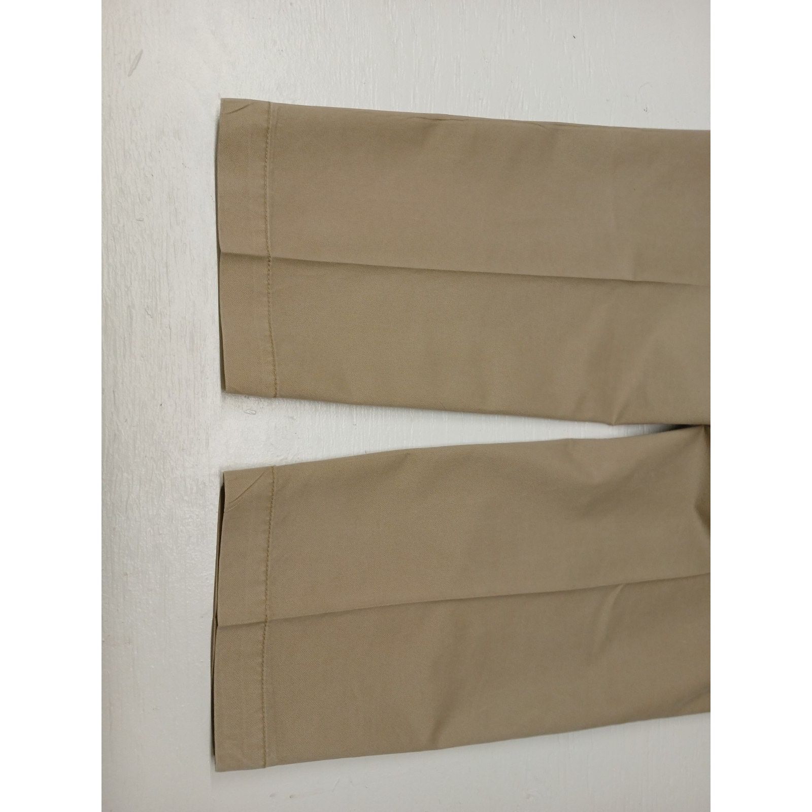 Izod Izod (38x30) Classic Chino Style Khaki Beige Dress Pants Size US 38 / EU 54 - 9 Thumbnail