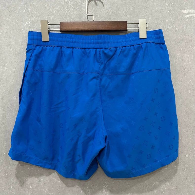 Louis Vuitton Louis Vuitton size s Dark full print shorts Size US 28 / EU 44 - 2 Thumbnail