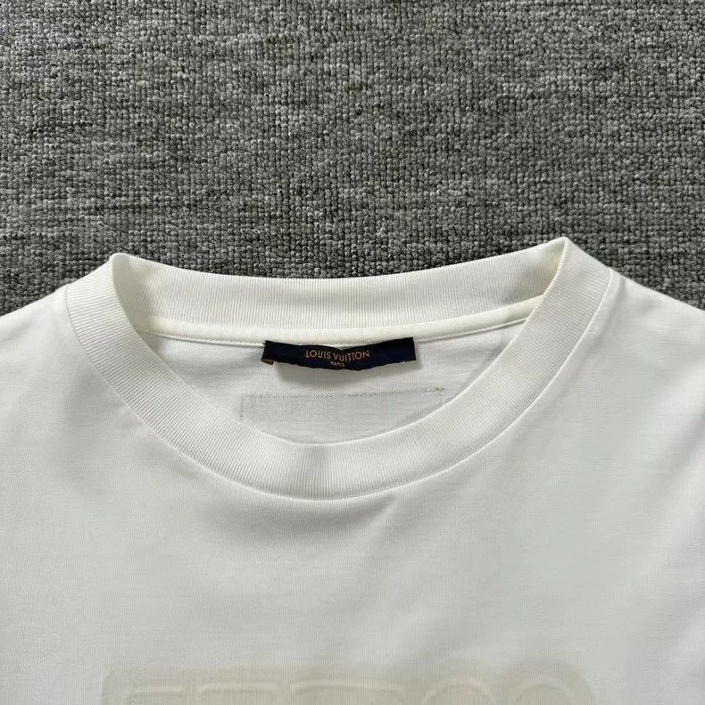Louis Vuitton LV Long Sleeve White Logo T -2505 Size US M / EU 48-50 / 2 - 3 Thumbnail