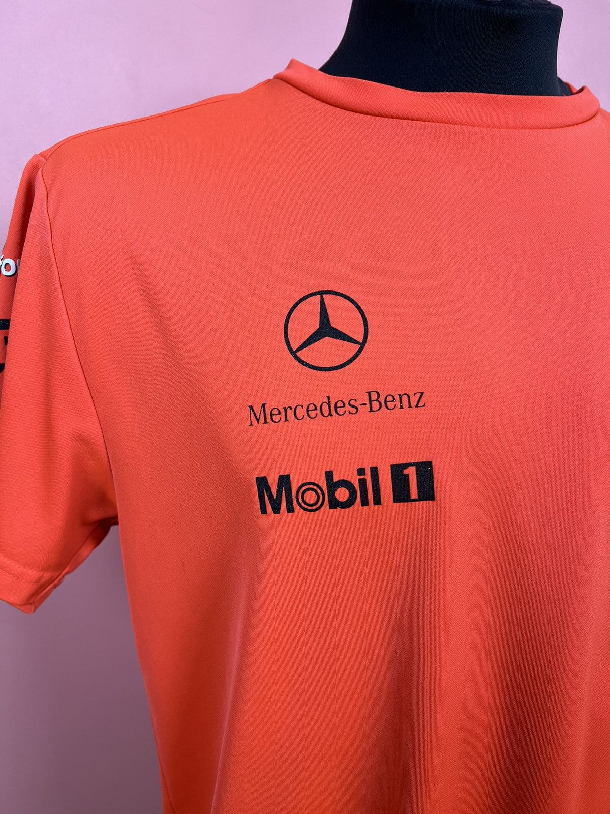 Mercedes-Benz Mercedes Benz vodafone tee shirt racing logo Size US L / EU 52-54 / 3 - 5 Thumbnail