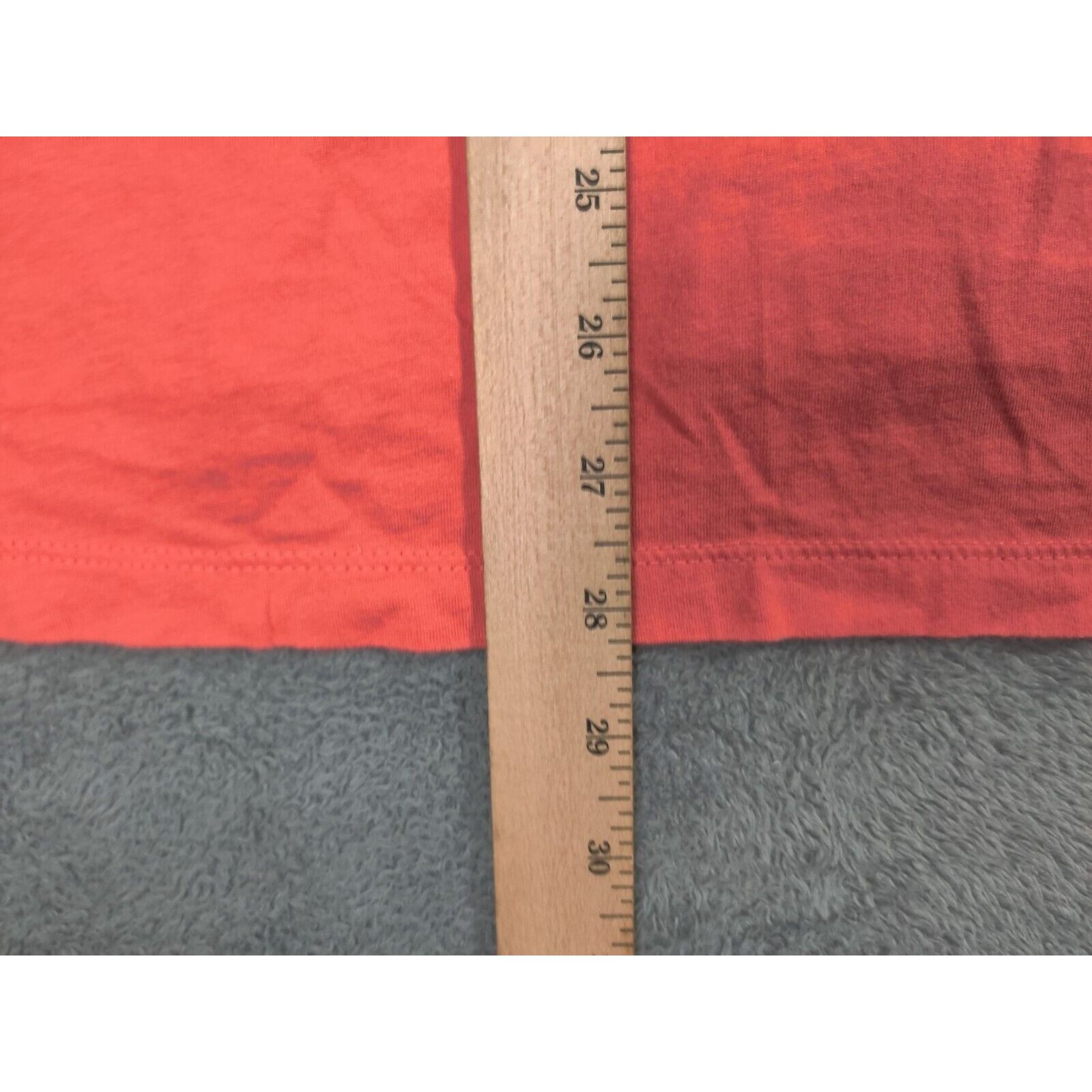 Eddie Bauer Eddie Bauer Shirt Adult Mens XL Solid Dark Pink V-Neck Size US XL / EU 56 / 4 - 8 Thumbnail