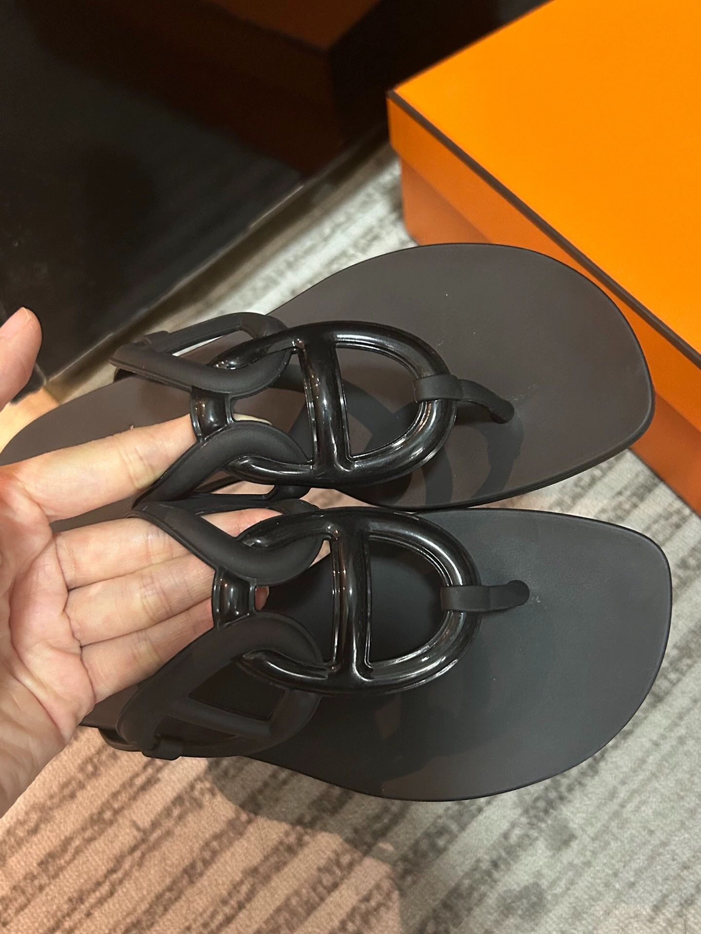 Hermes Hermes Egerie Pigalle Slipper Black 37 EU Size US 6.5 / IT 36.5 - 2 Thumbnail