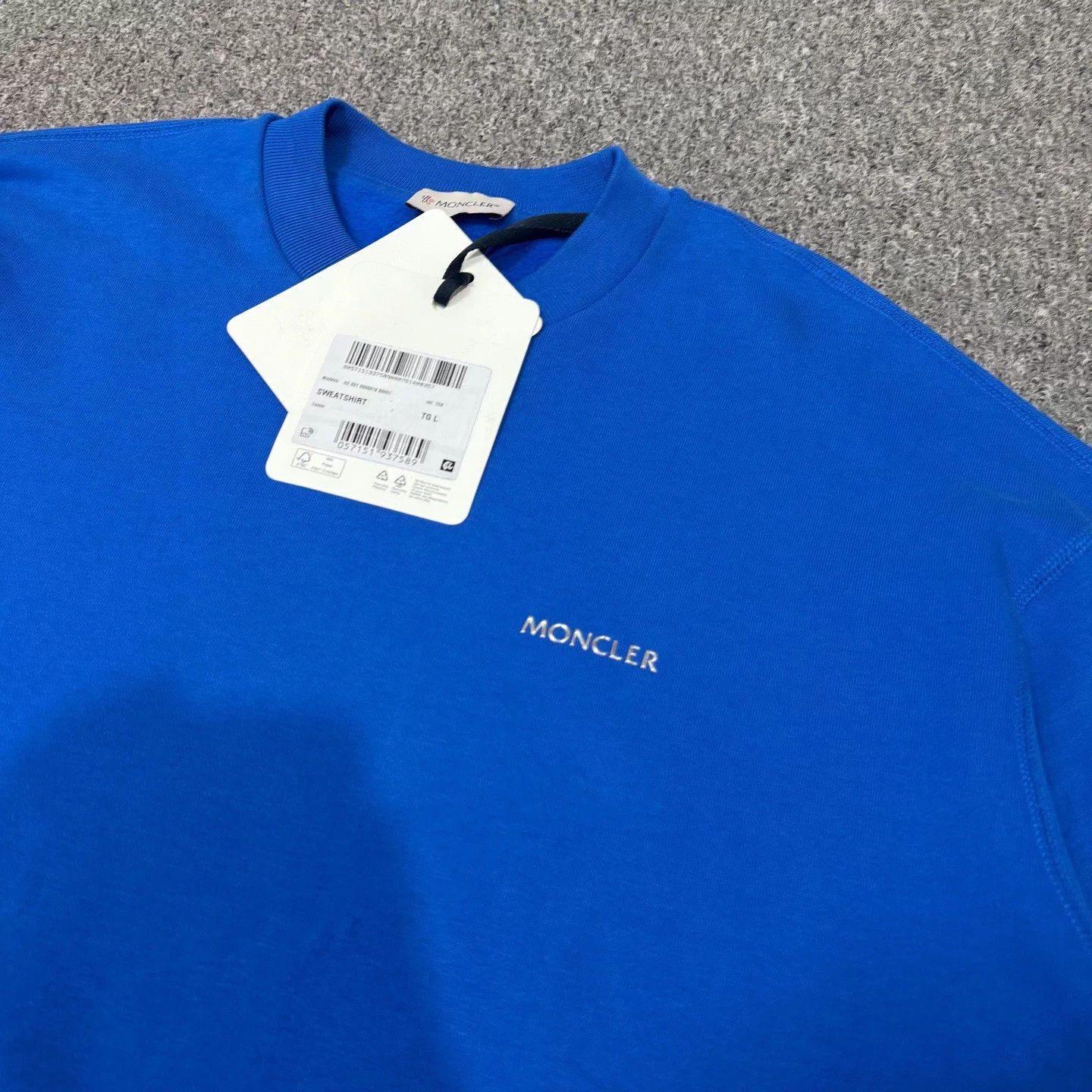 Moncler Moncler blue small logo LS sweatshirt L Size US L / EU 52-54 / 3 - 3 Thumbnail
