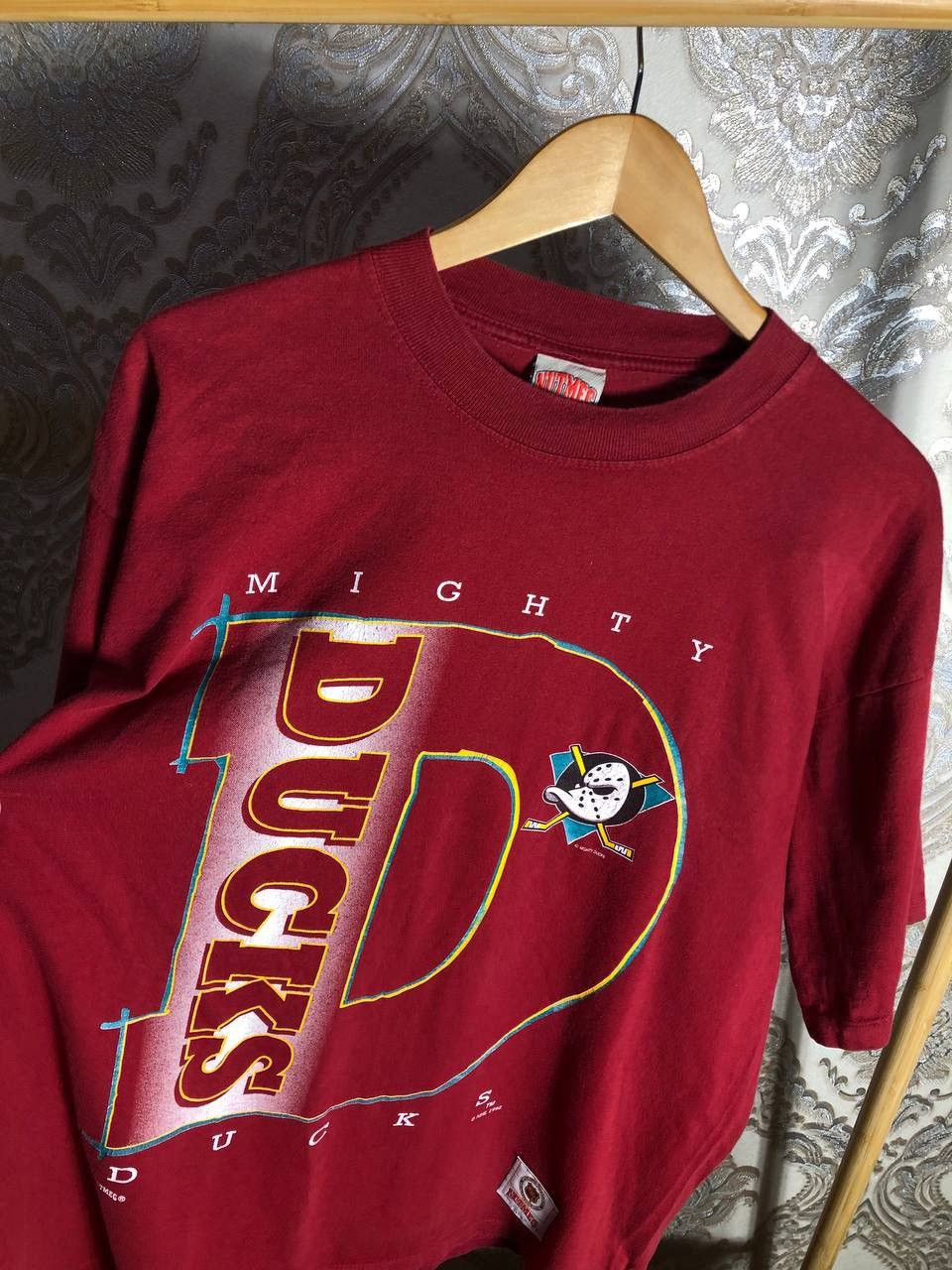 Nutmeg × Vintage VERY RARE NUTMEG MIGHTY DUCKS 1993 T-SHIRT HOCKEY RETRO Y2K Size US XL / EU 56 / 4 - 2 Thumbnail