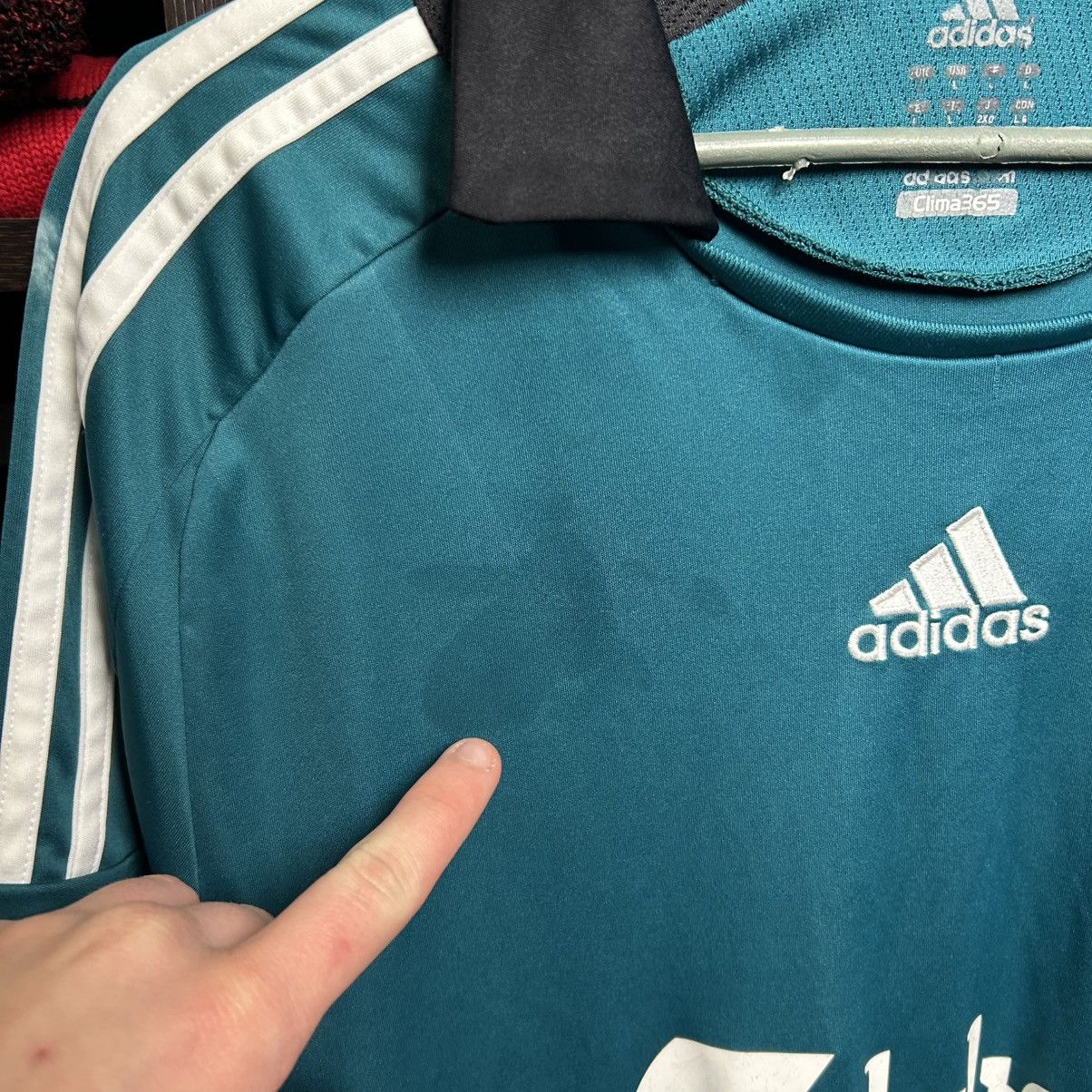 Adidas Vintage Adidas Liverpool 2008 home soccer jersey size L Size US L / EU 52-54 / 3 - 4 Thumbnail