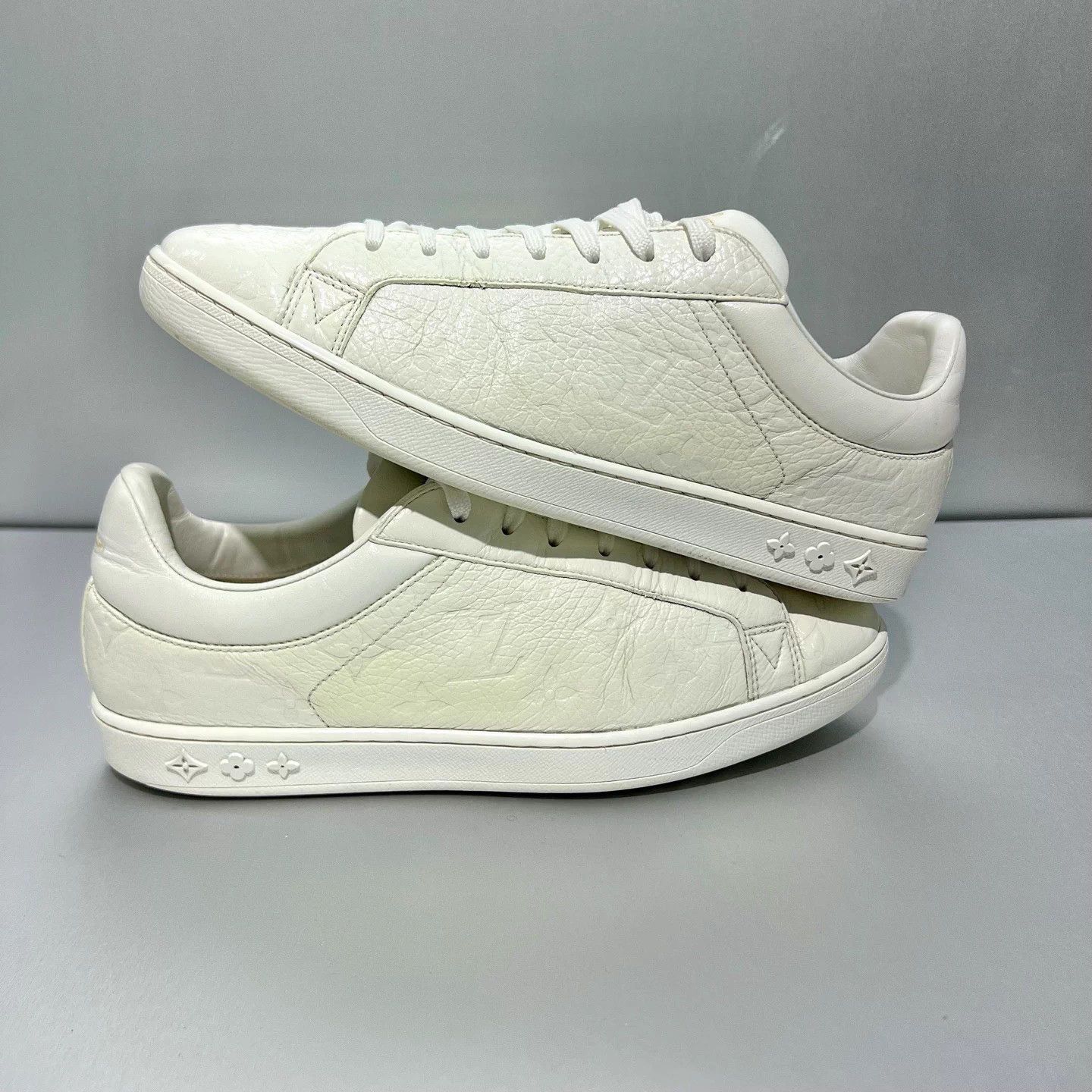 Louis Vuitton LV White Embossed Sneakers 95 New 7/41 Size US 8 / EU 41 - 3 Thumbnail