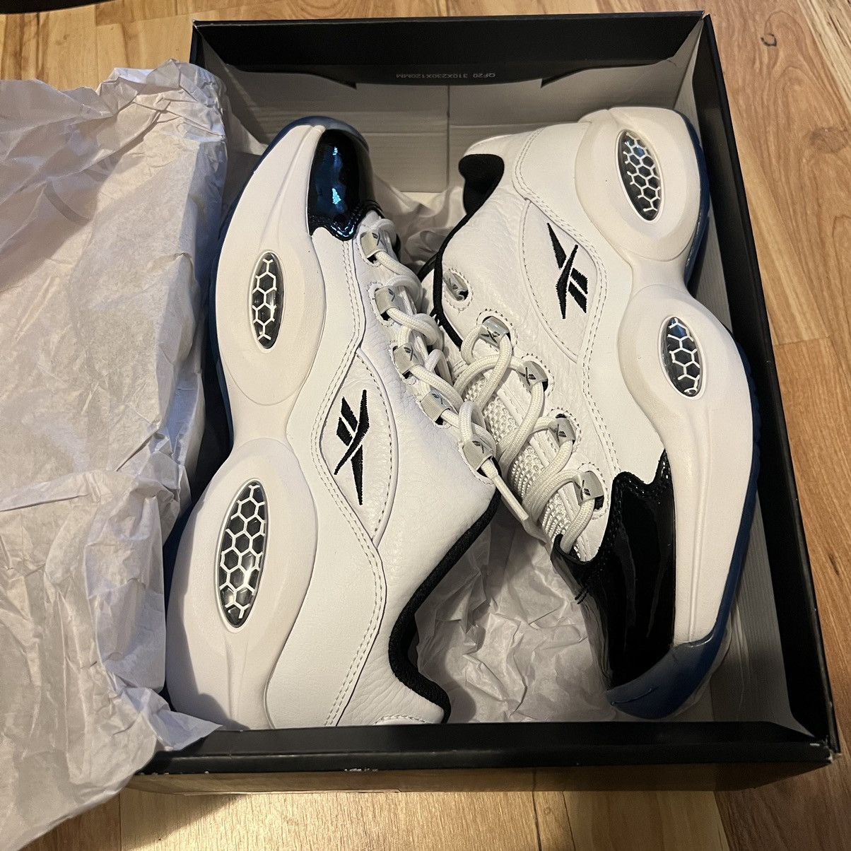 Reebok Reebok Question Low Black Toe Size 8 Size US 8 / EU 41 - 2 Thumbnail