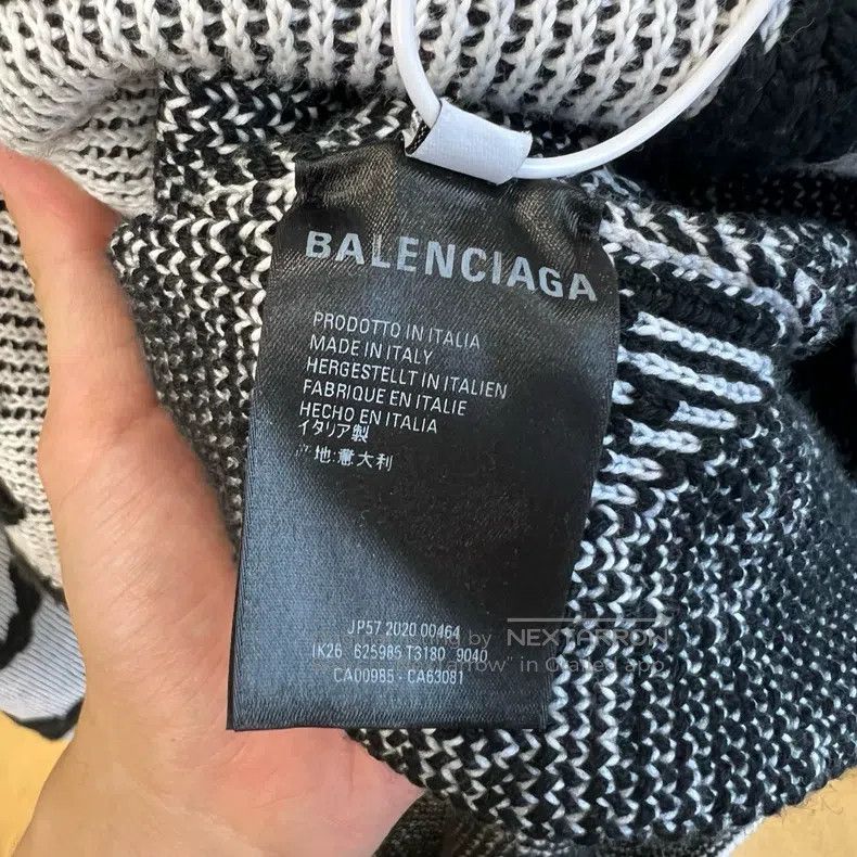 Balenciaga Balenciaga Relief Bulletproof Vest Knit Sweater, Size S Size US S / EU 44-46 / 1 - 4 Thumbnail
