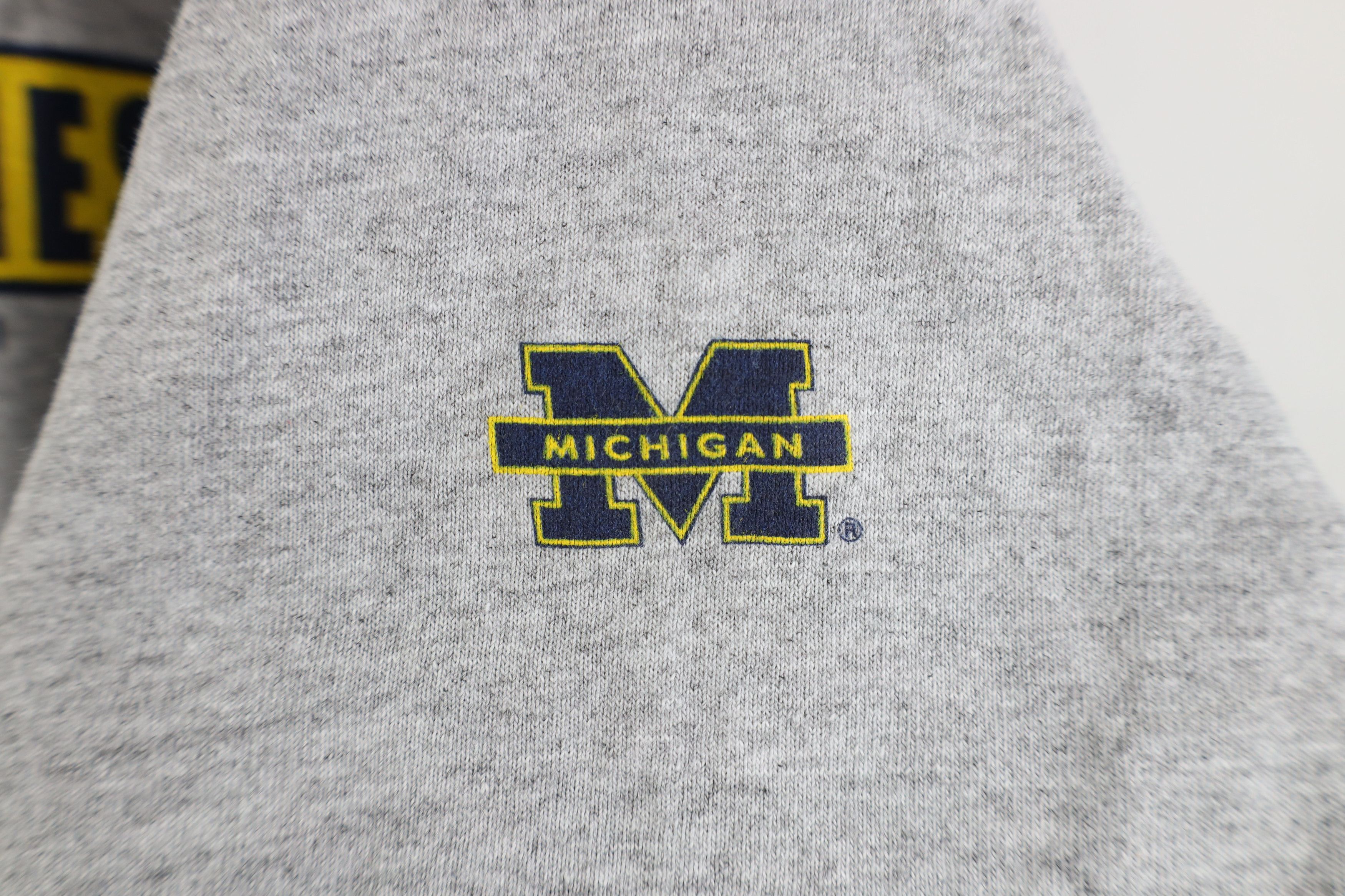 Vintage Vintage 90s University of Michigan Short Sleeve T-Shirt Gray Size US L / EU 52-54 / 3 - 4 Thumbnail