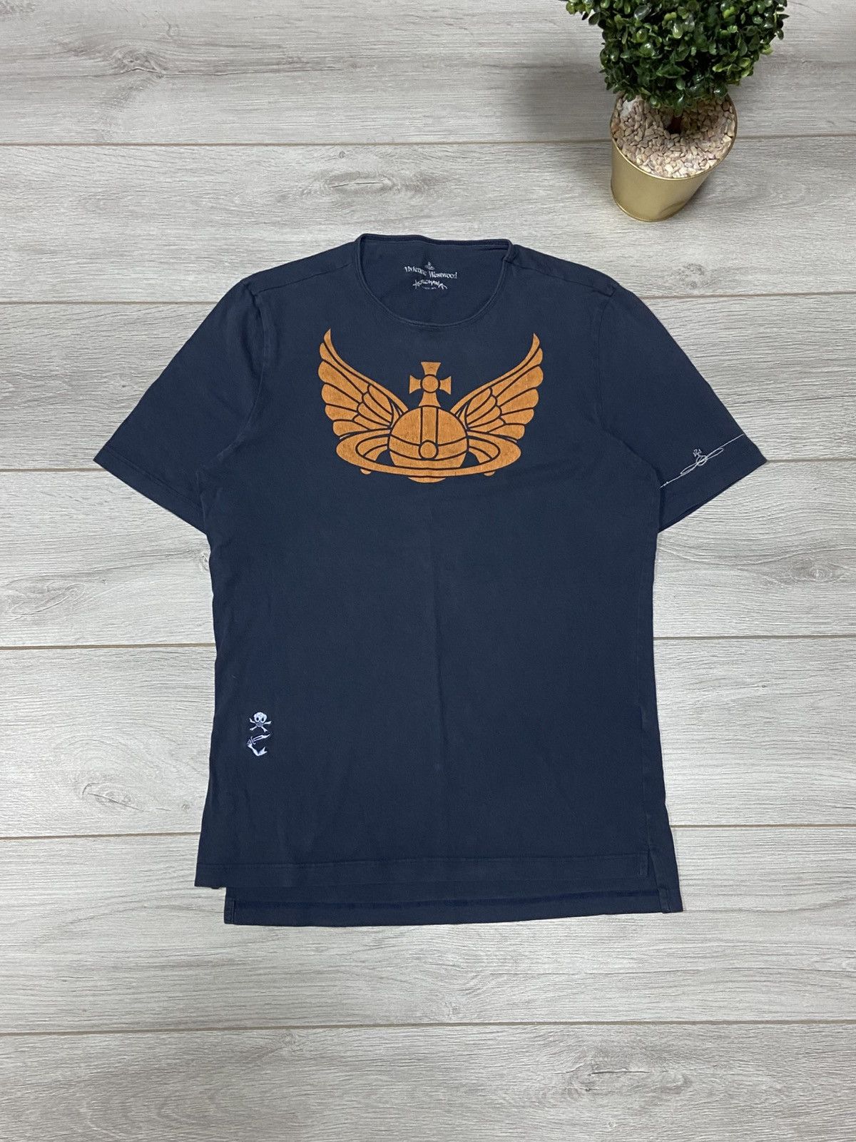 orb wings Vintage Vivienne Westwood t-Shirt