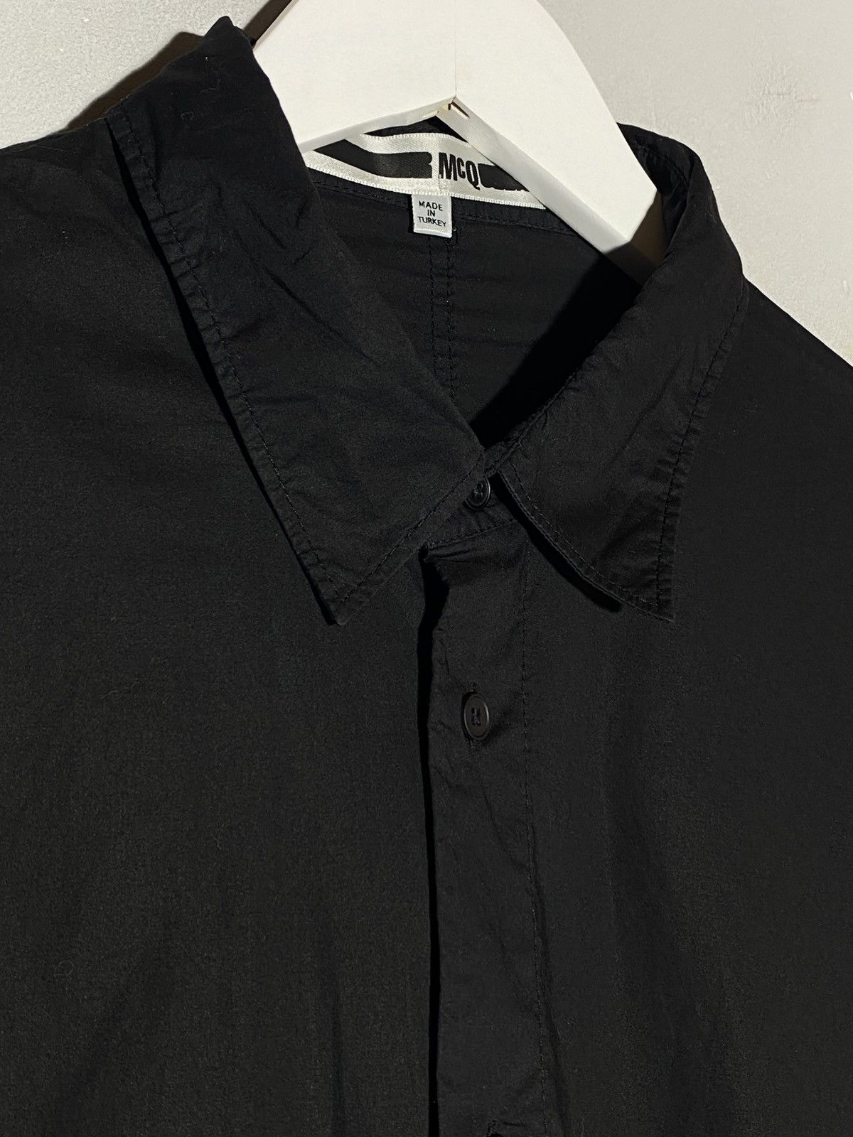 McQ Alexander McQueen MCQ Alexander McQueen Black Colorblock Avant Garde Shirt Size US L / EU 52-54 / 3 - 5 Thumbnail