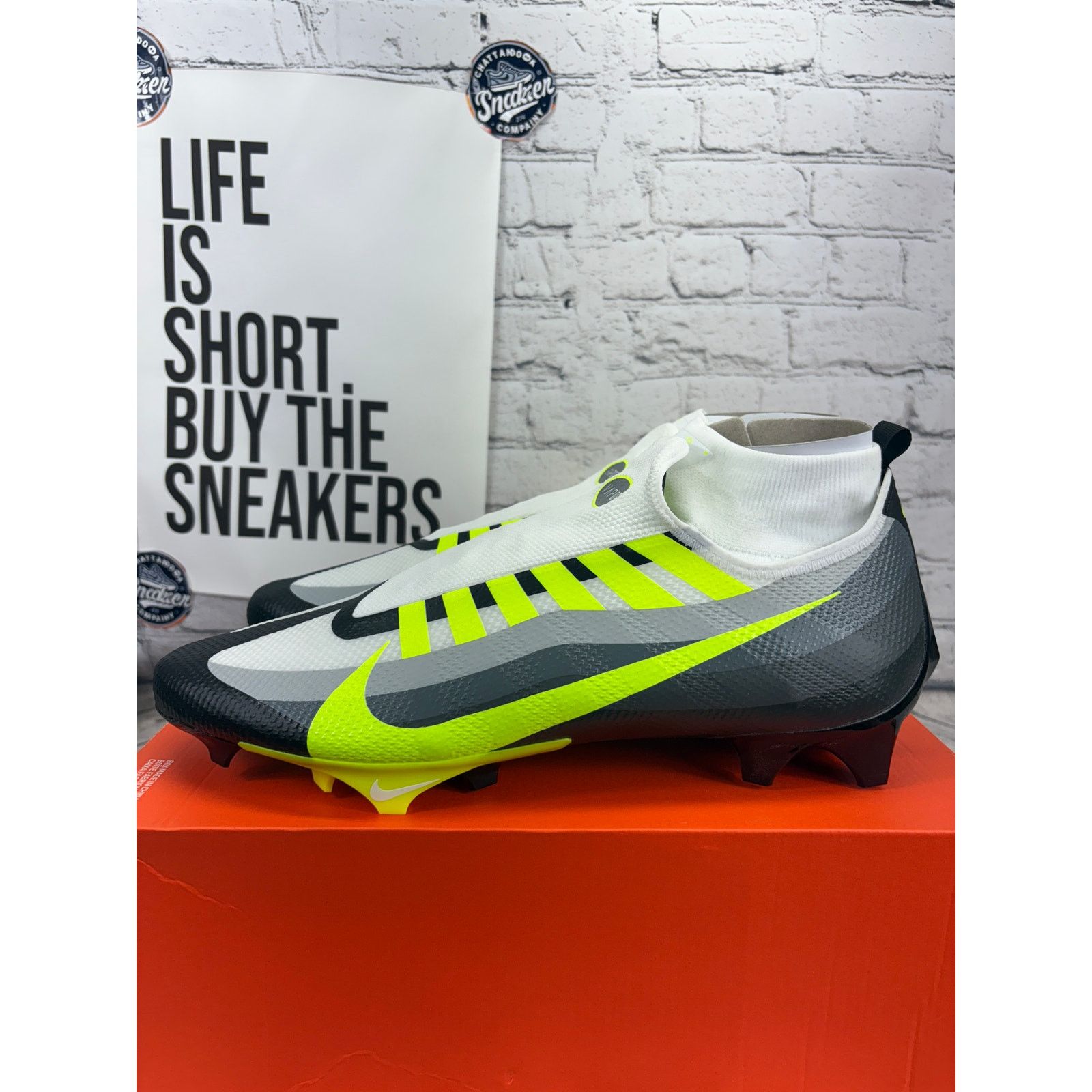 Nike Nike Vapor Edge 360 Pro x Air Max 95 Football Cleats Men 16 Size US 15 / EU 48 - 3 Thumbnail