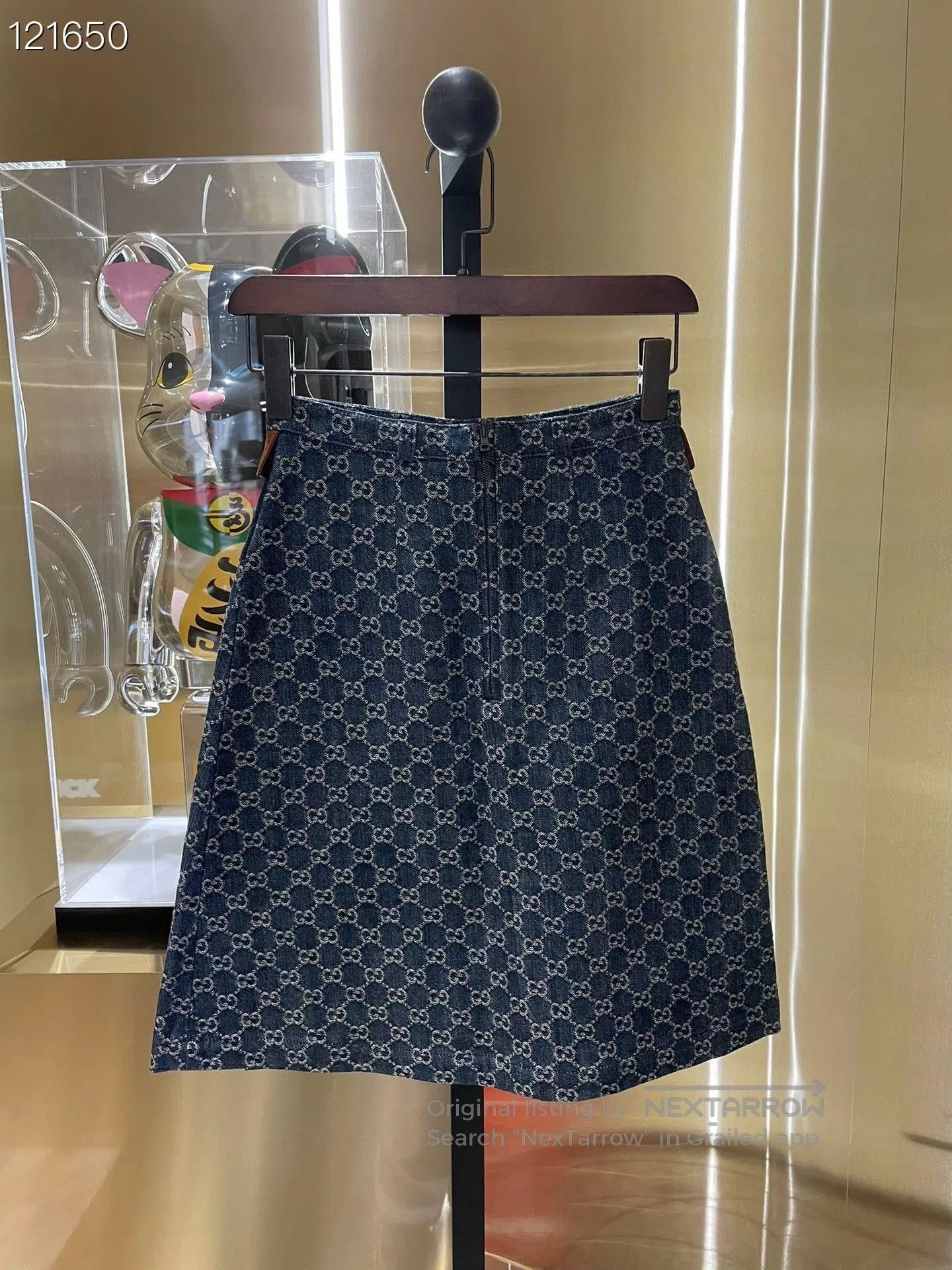 Gucci Gucci 080397 D946 Denim Skirt. Size 35" - 2 Thumbnail