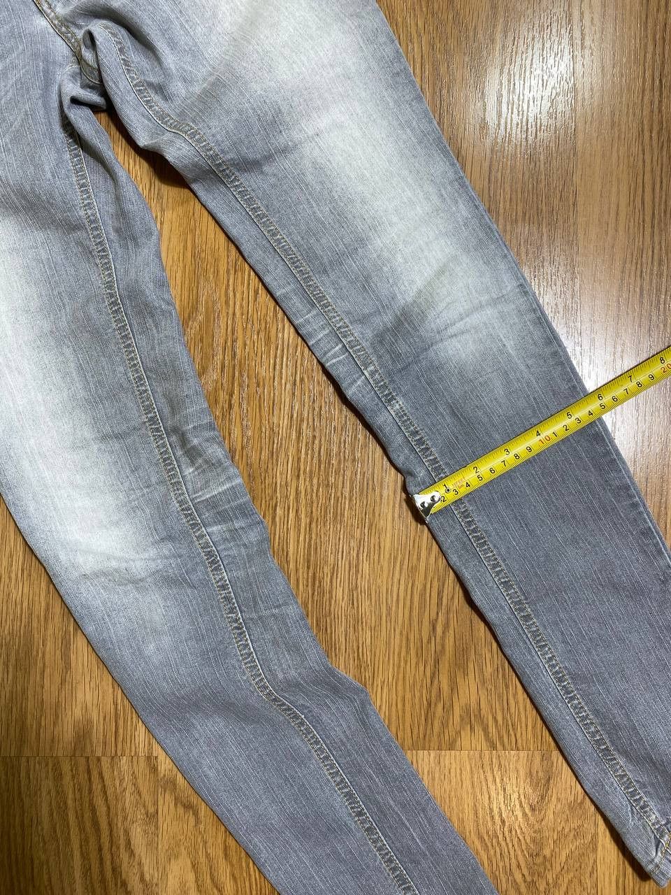 Calvin Klein × Vintage Vintage Y2K Light Wash Calvin Klein Essential Denim Jeans! Size US 26 / EU 42 - 8 Thumbnail