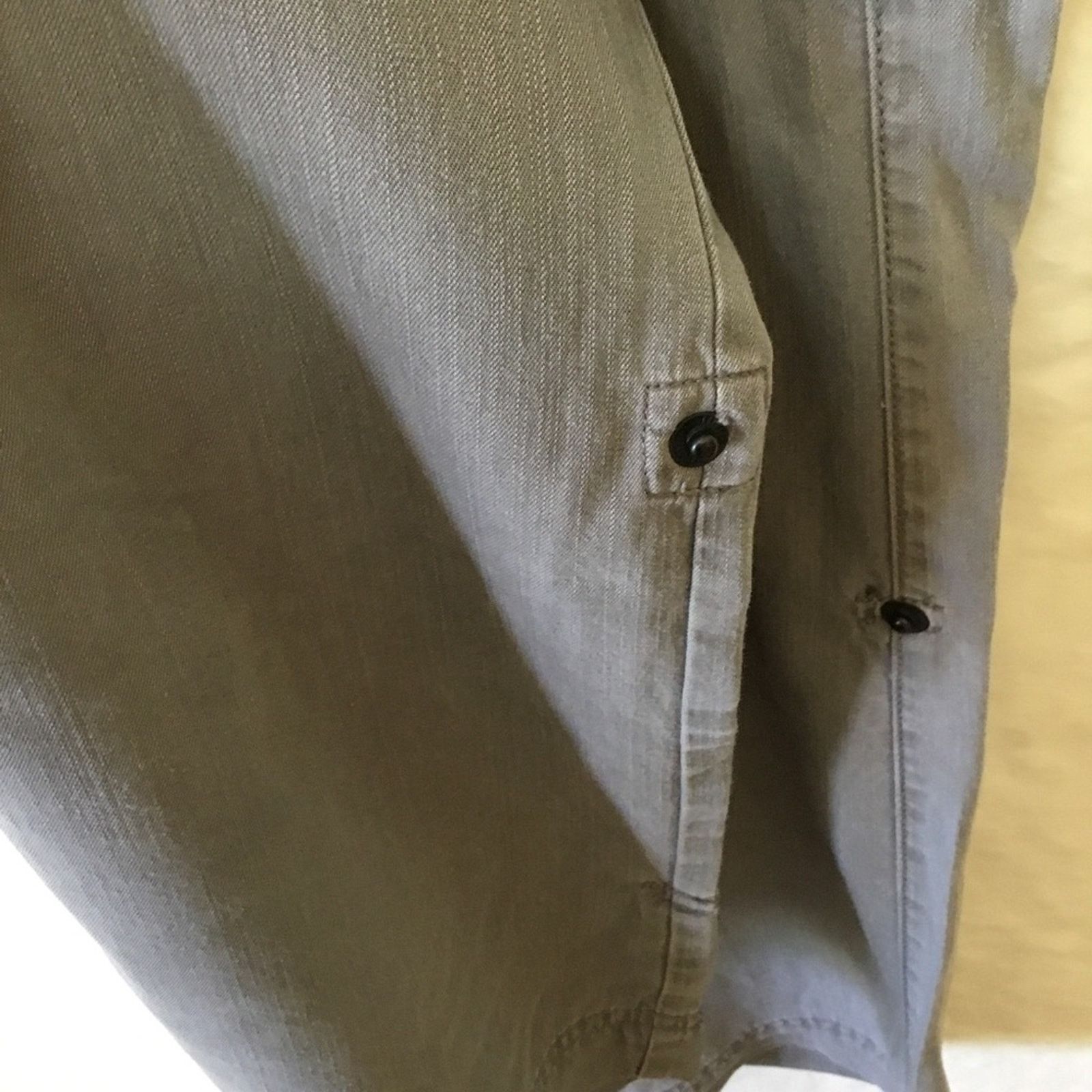 Coldwater Creek Coldwater Creek Gray with Bottom Button Up Pants Size 30" / US 8 / IT 44 - 7 Thumbnail