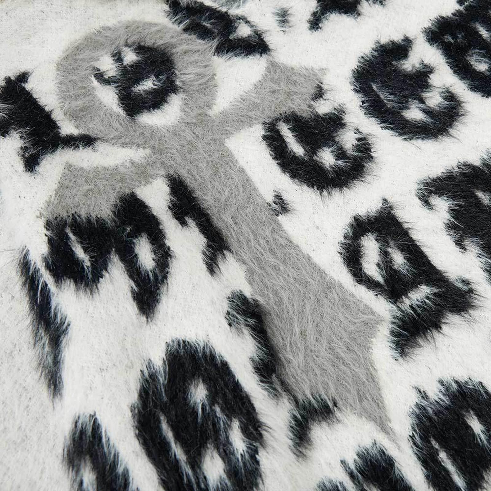 Japanese Brand Old English Letter Gray Fuzzy Graphic Knit Sweater Size M / US 6-8 / IT 42-44 - 3 Thumbnail