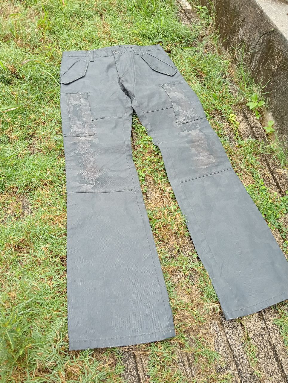 L7 Real Hip Vintage L7 Real Hip Wax Cargo Pants Size US 31 - 3 Thumbnail