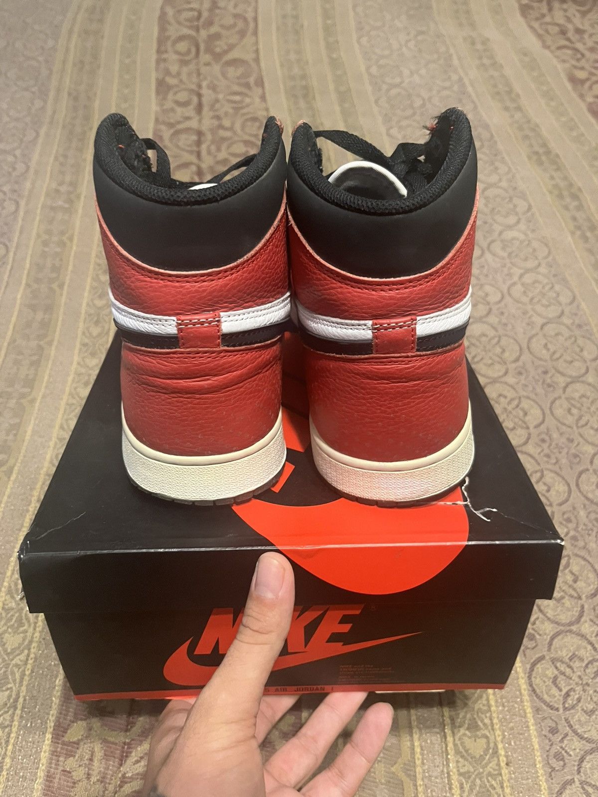 Nike Jordan 1 Retro High Spider man Origin Story Size US 11 / EU 44 - 6 Thumbnail