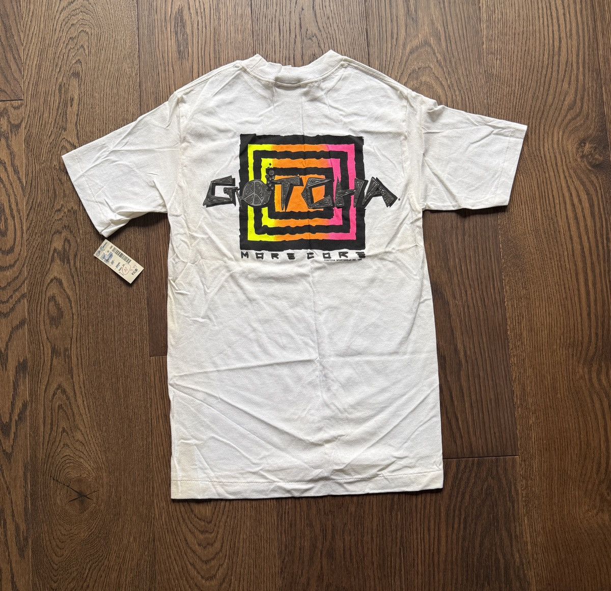 Vintage Vintage 80s Gotcha More Core Surfwear Skater Graphic Tee Size US S / EU 44-46 / 1 - 1 Thumbnail