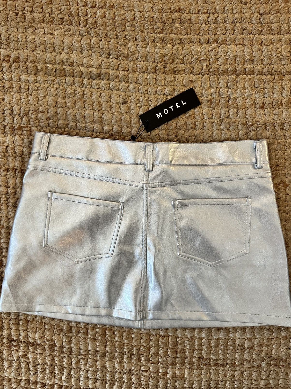Other Motel Silver Faux Leather Mini Skirt for Night Out NWT Size 27" / US 4 / IT 40 - 7 Thumbnail