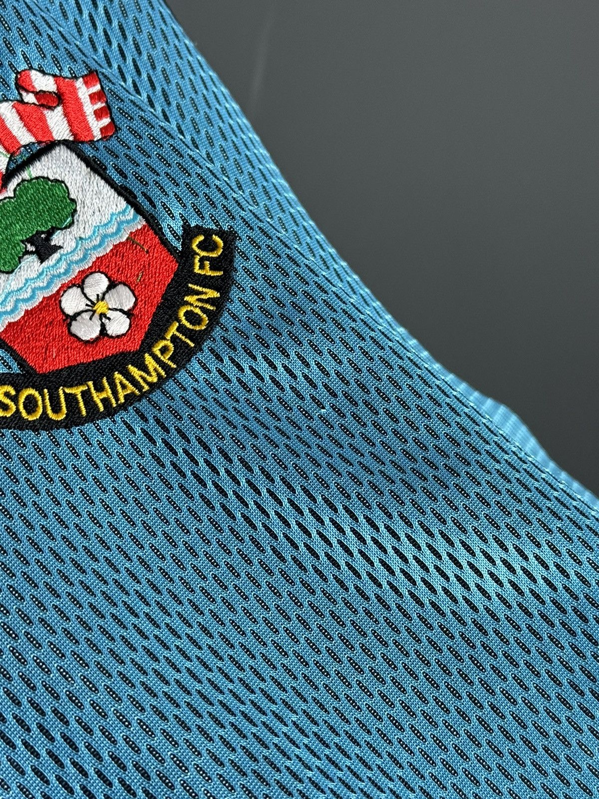 Other Southampton 02/03 Goalkeeper Football Long Sleeve Jersey Size US XL / EU 56 / 4 - 12 Thumbnail