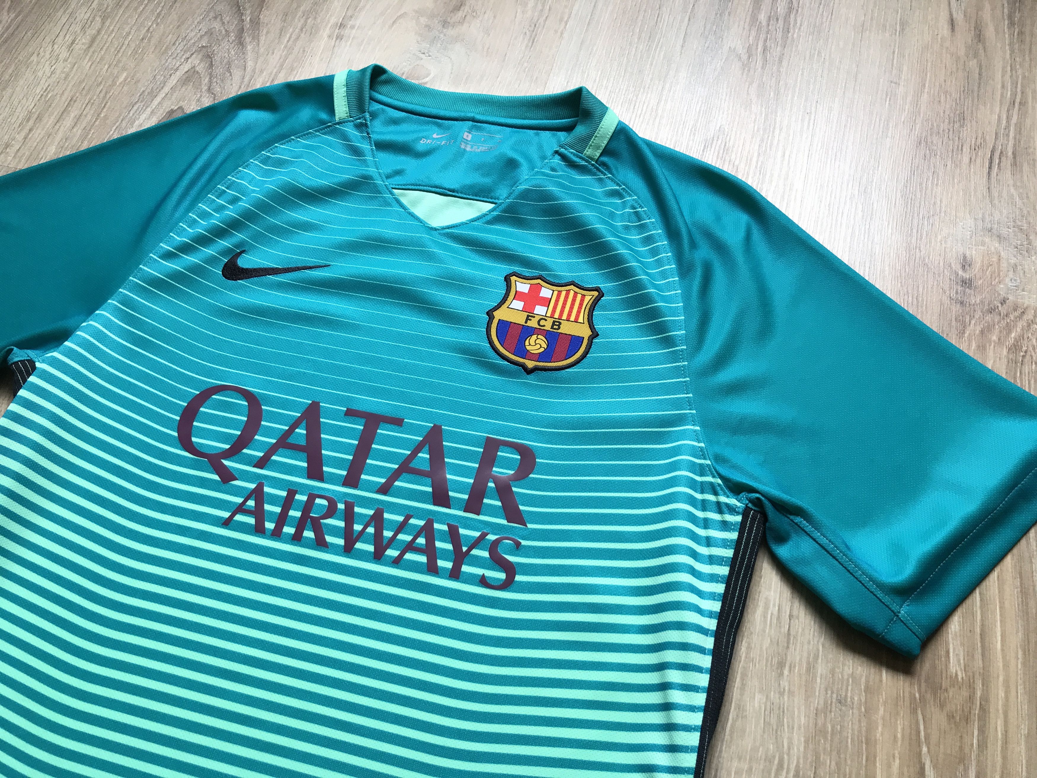 Nike × Vintage Nike Barcelona Third Shirt 2016-2017 Size US S / EU 44-46 / 1 - 3 Thumbnail