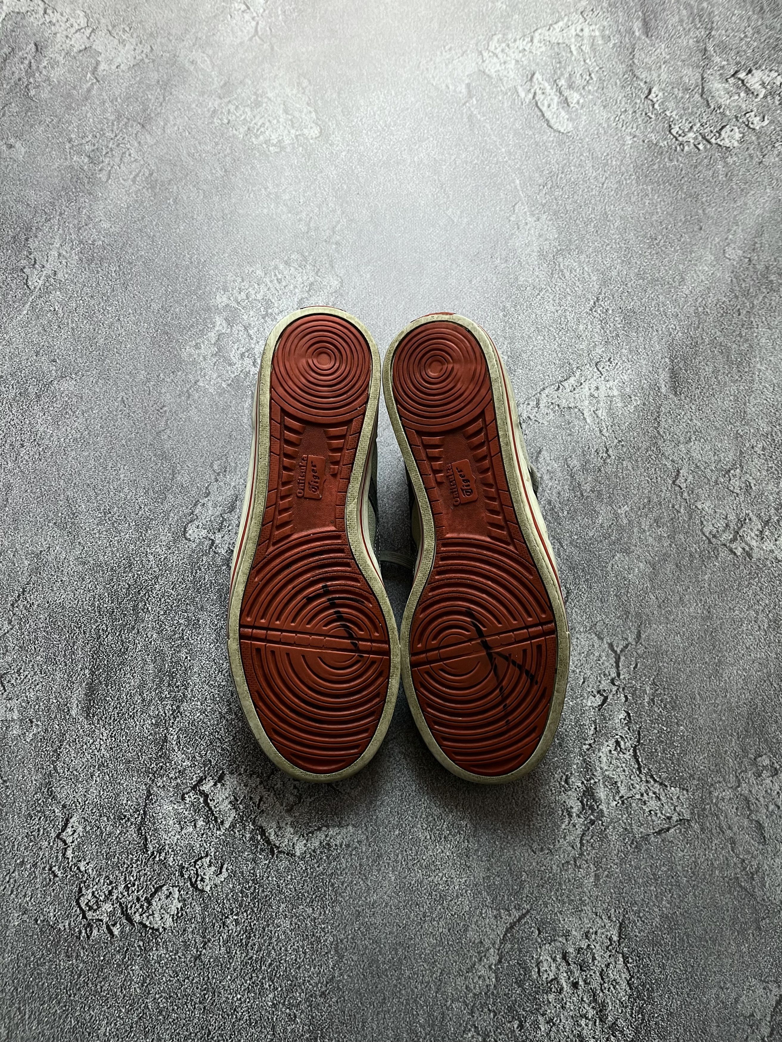 Asics Asics Onitsuka Tiger Sneaker Style Running Aaron CV 43.5 Size US 10.5 / EU 43-44 - 12 Thumbnail