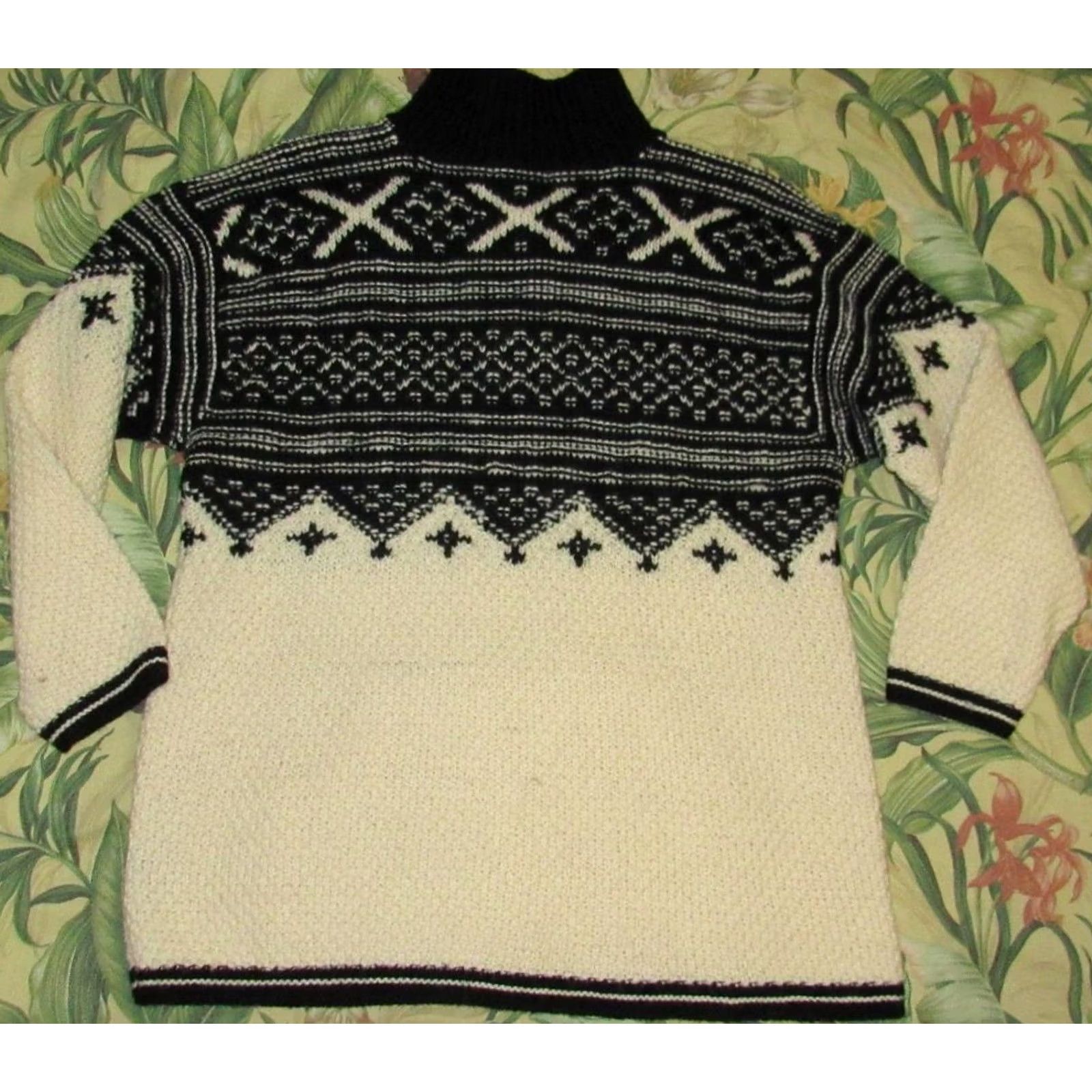 Ralph Lauren Vtg Polo RALPH LAUREN Wool White Cowichan Pullover Sweater Medium Women Size M / US 6-8 / IT 42-44 - 3 Thumbnail