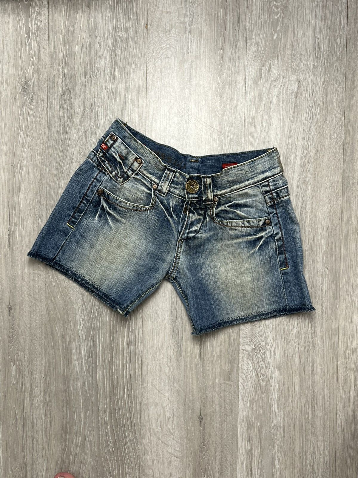 Miss Sixty Miss Sixty Denim Shorts Size 25" / US 0 / IT 36 - 1 Thumbnail