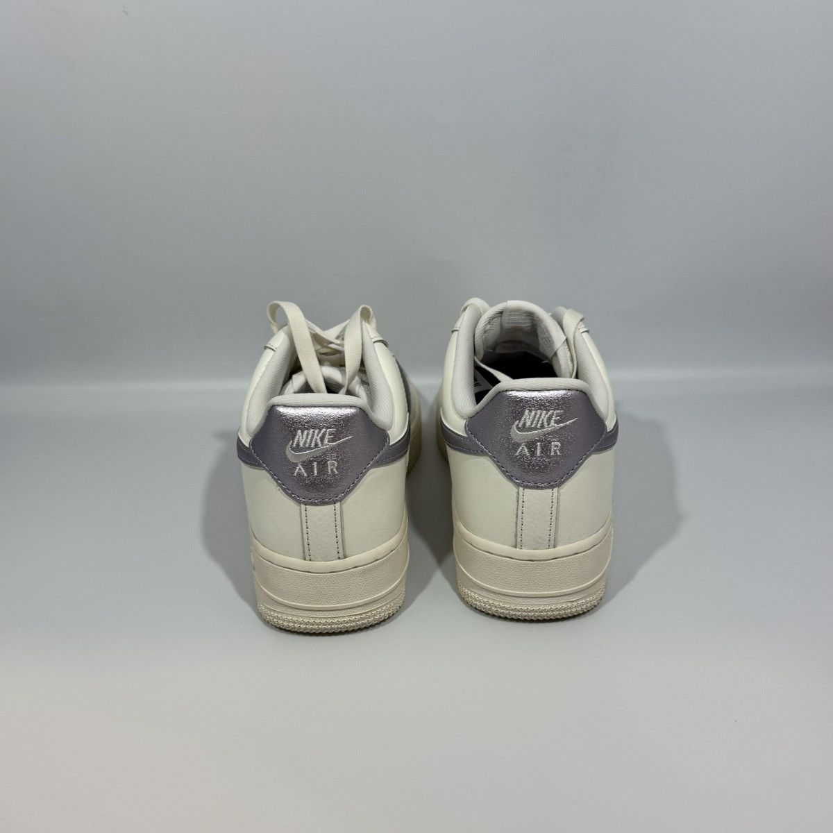 Nike Nike Air Force 1 ‘07 ESS WMNS “Sail Violet Purple” Size US 8.5 / IT 38.5 - 6 Thumbnail
