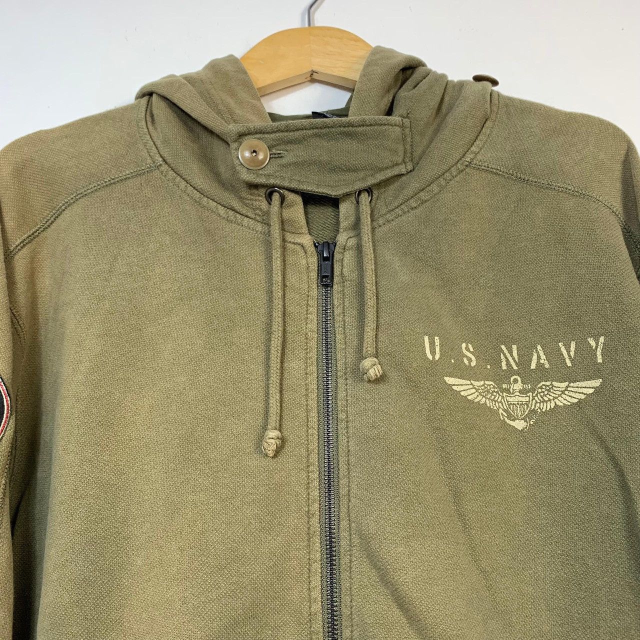 Avirex Avirex US Navy 'Black Aces' Military Green Hoodie Sunfaded Size US L / EU 52-54 / 3 - 3 Thumbnail